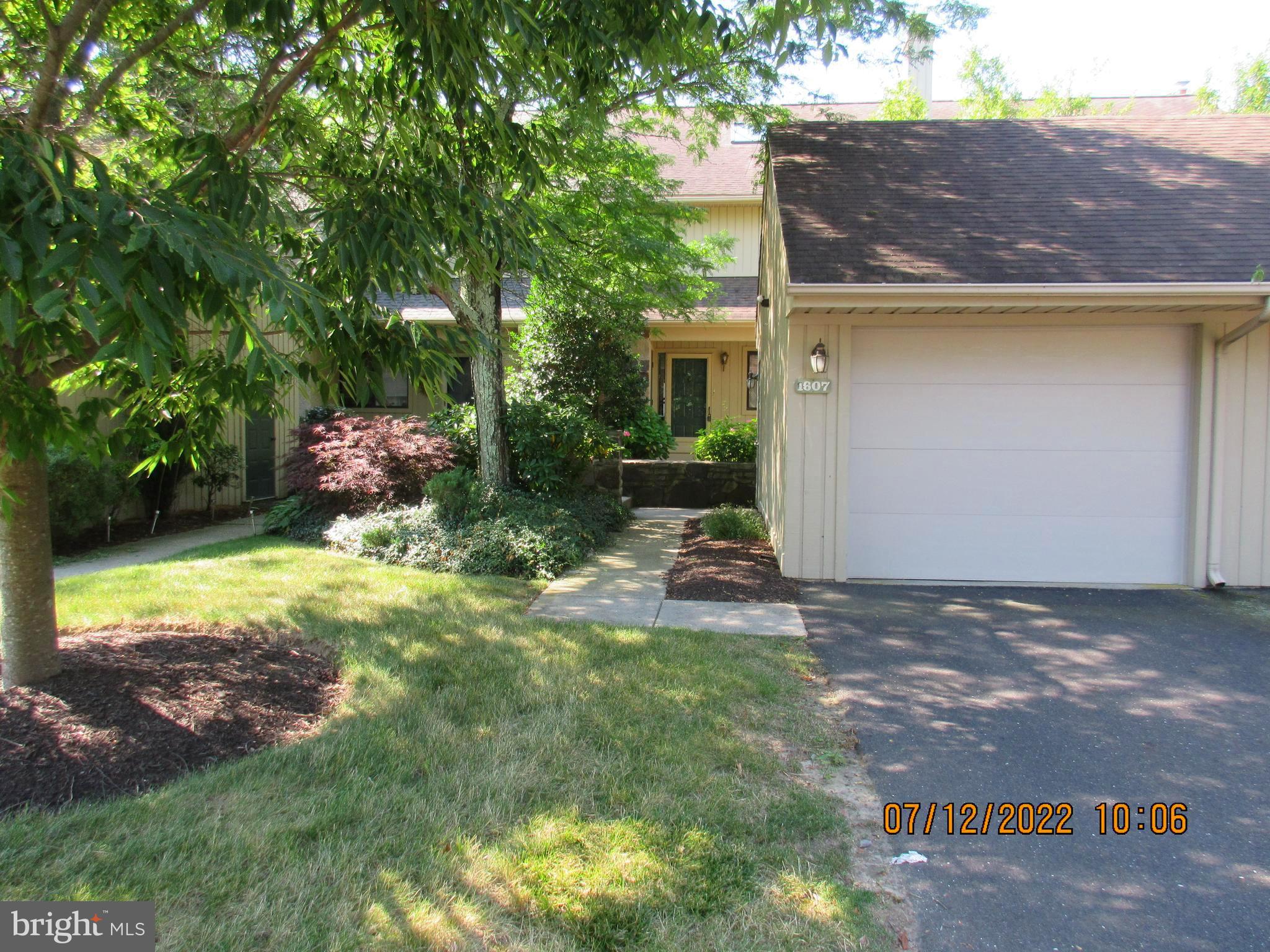 YARDLEY CORNERS - Residential Lease