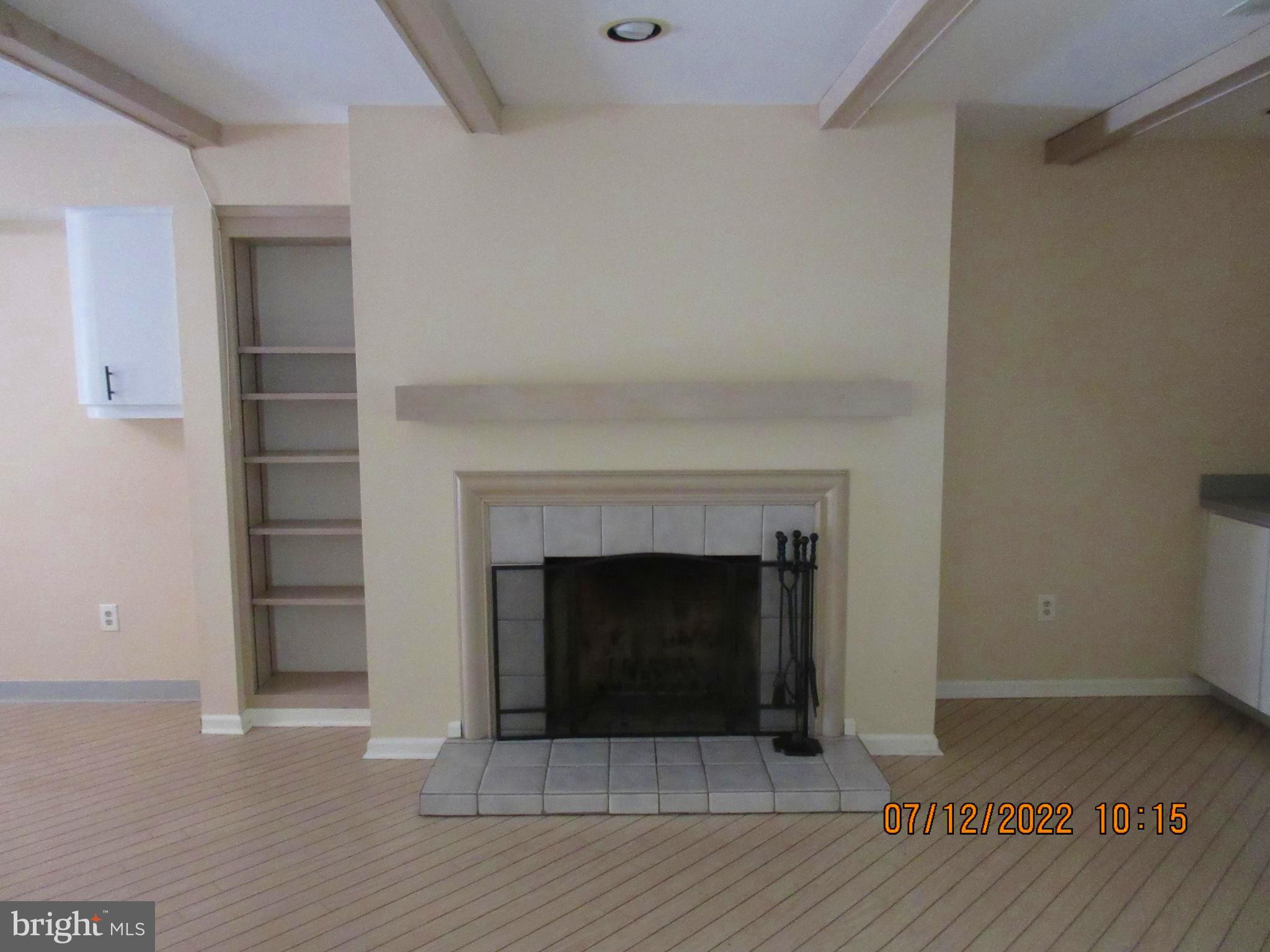 YARDLEY CORNERS - Residential Lease