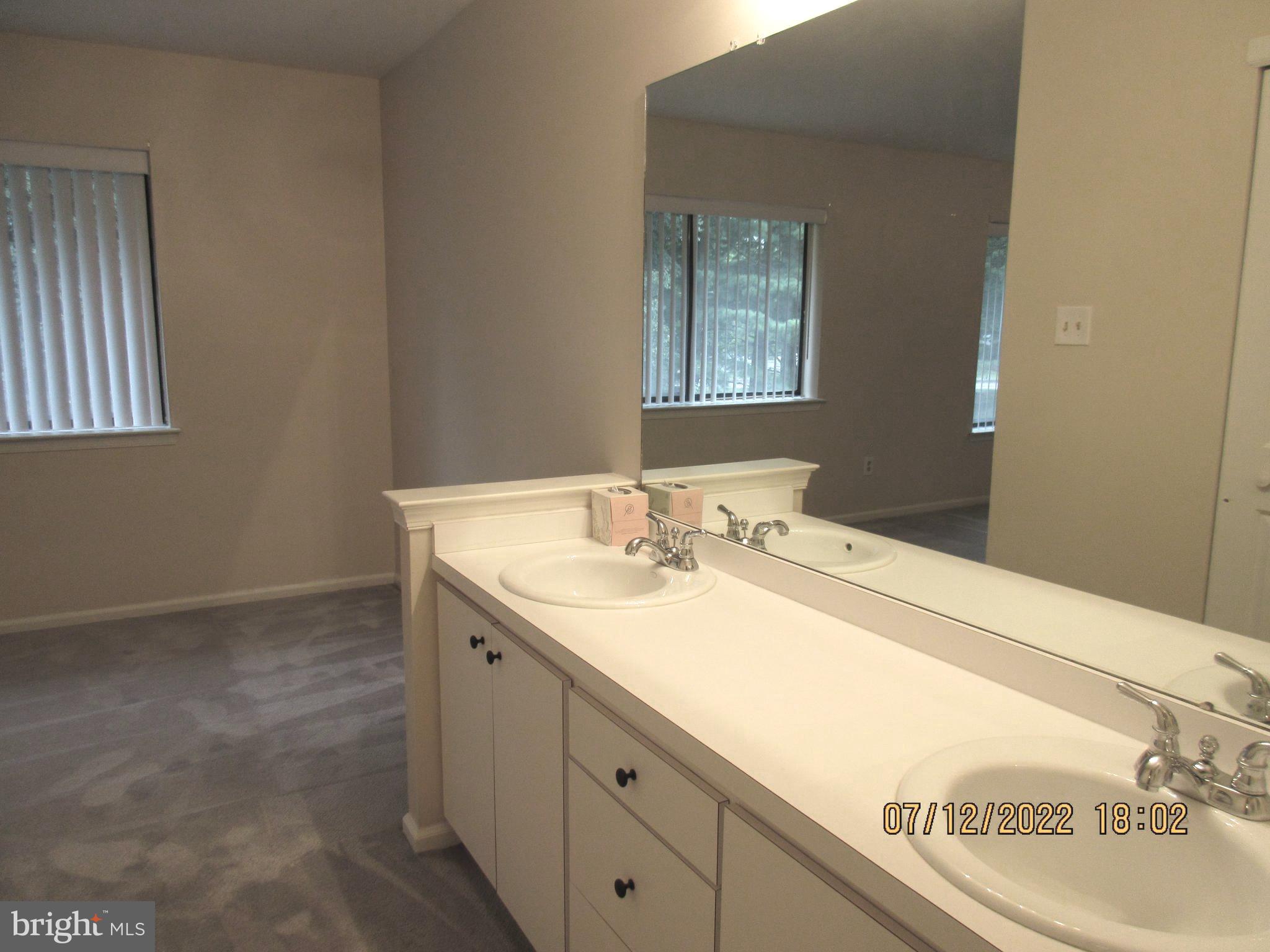 YARDLEY CORNERS - Residential Lease