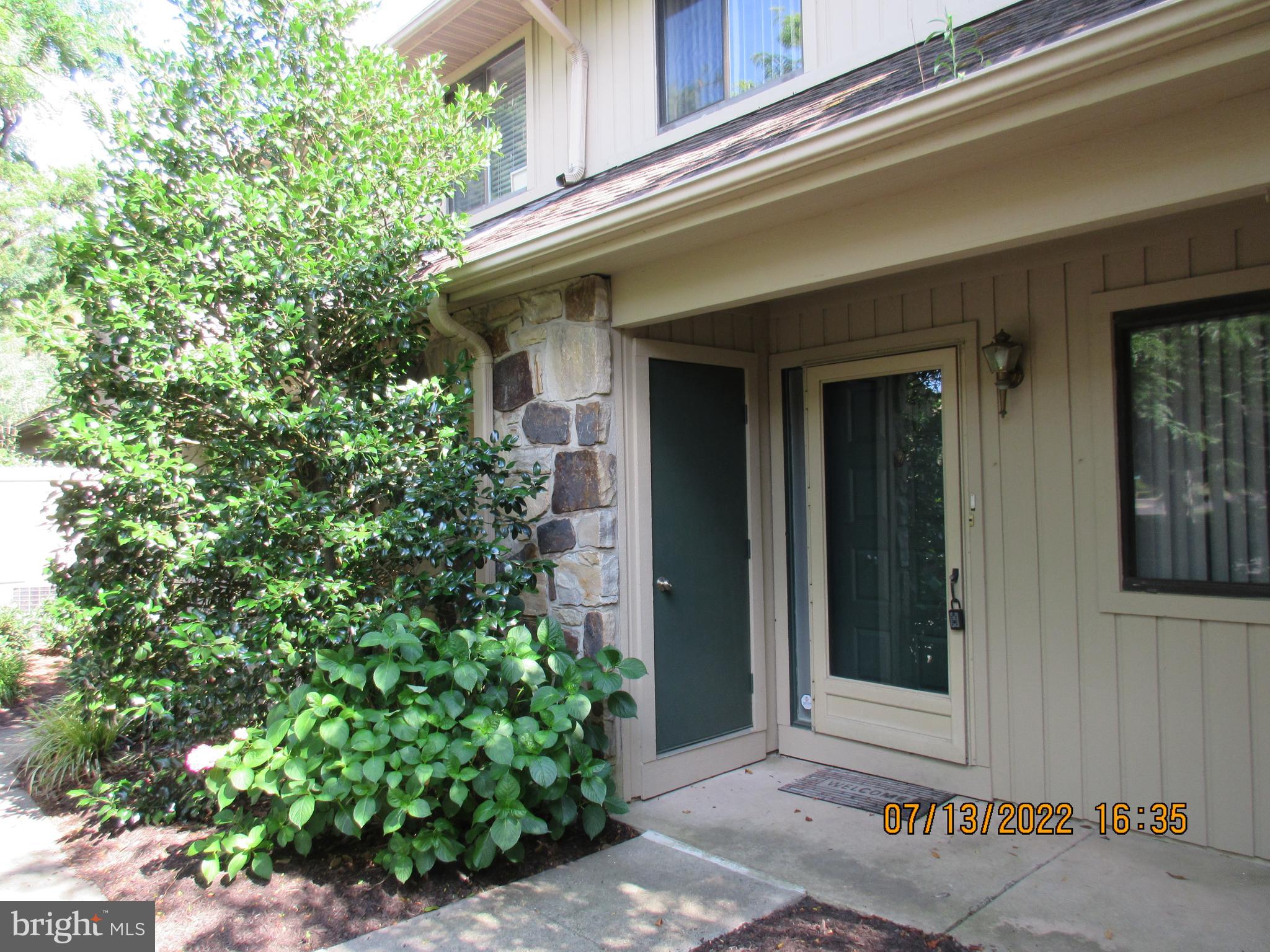 YARDLEY CORNERS - Residential Lease