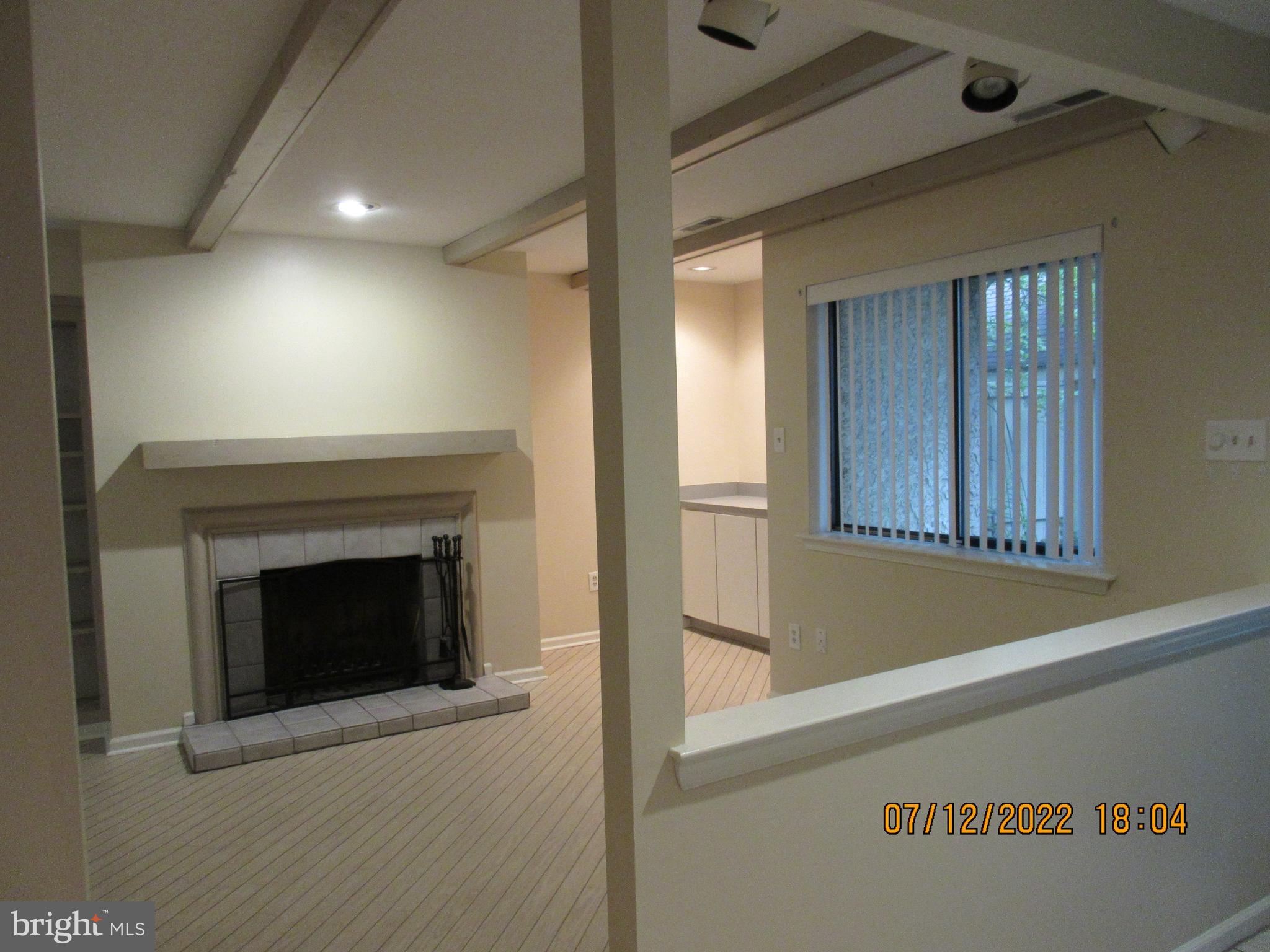 YARDLEY CORNERS - Residential Lease