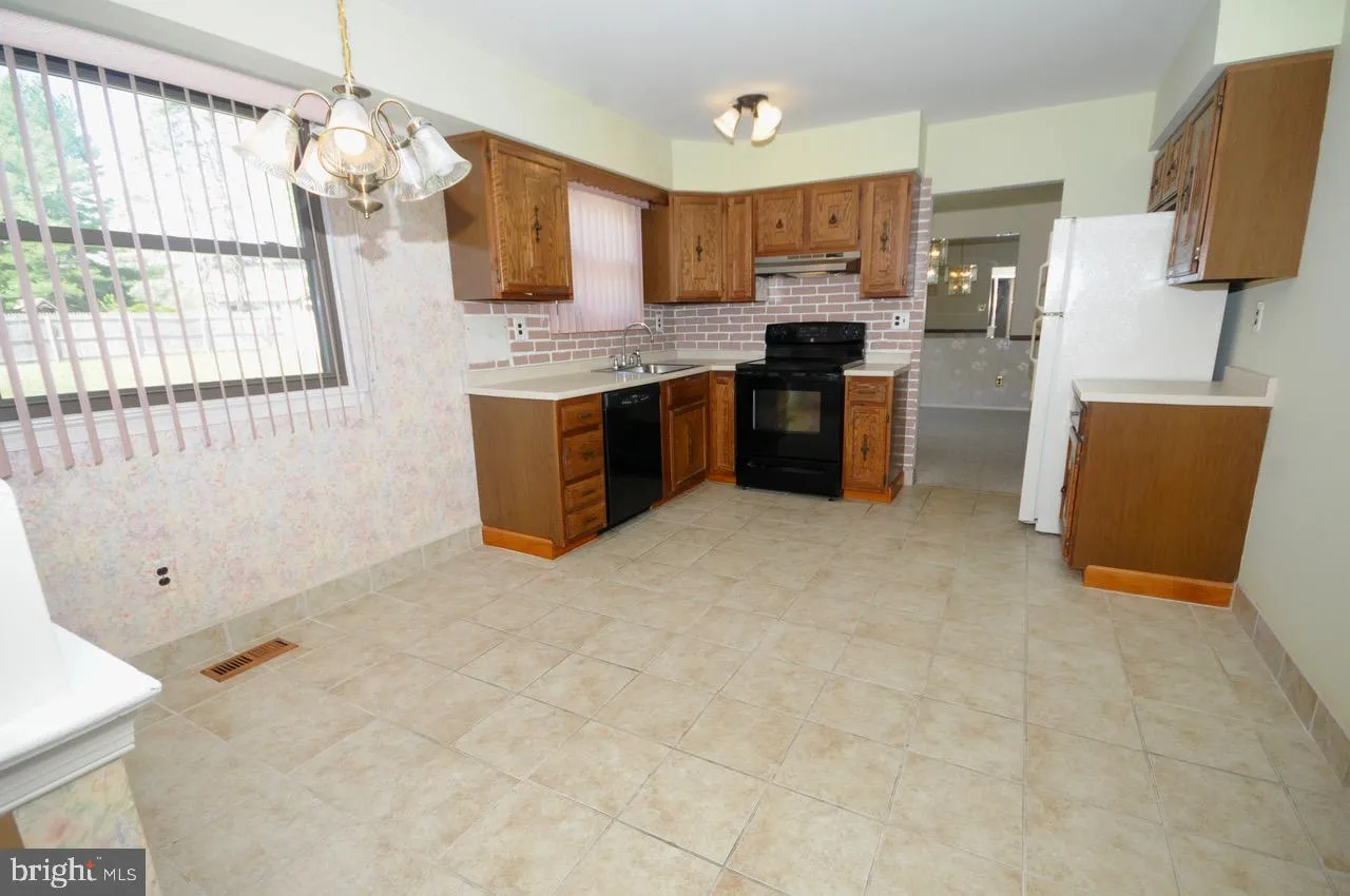 Waterford Works, New Jersey 08089, United States, 3 Bedrooms Bedrooms, ,2 BathroomsBathrooms,Residential,Pending,123097