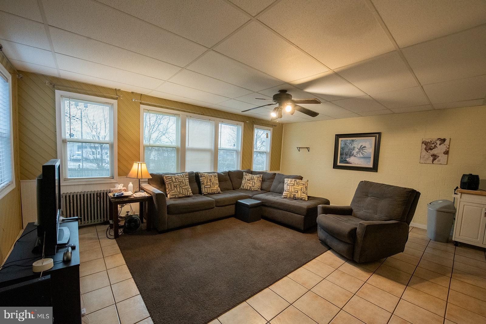 WINDSOR PARK - Residential