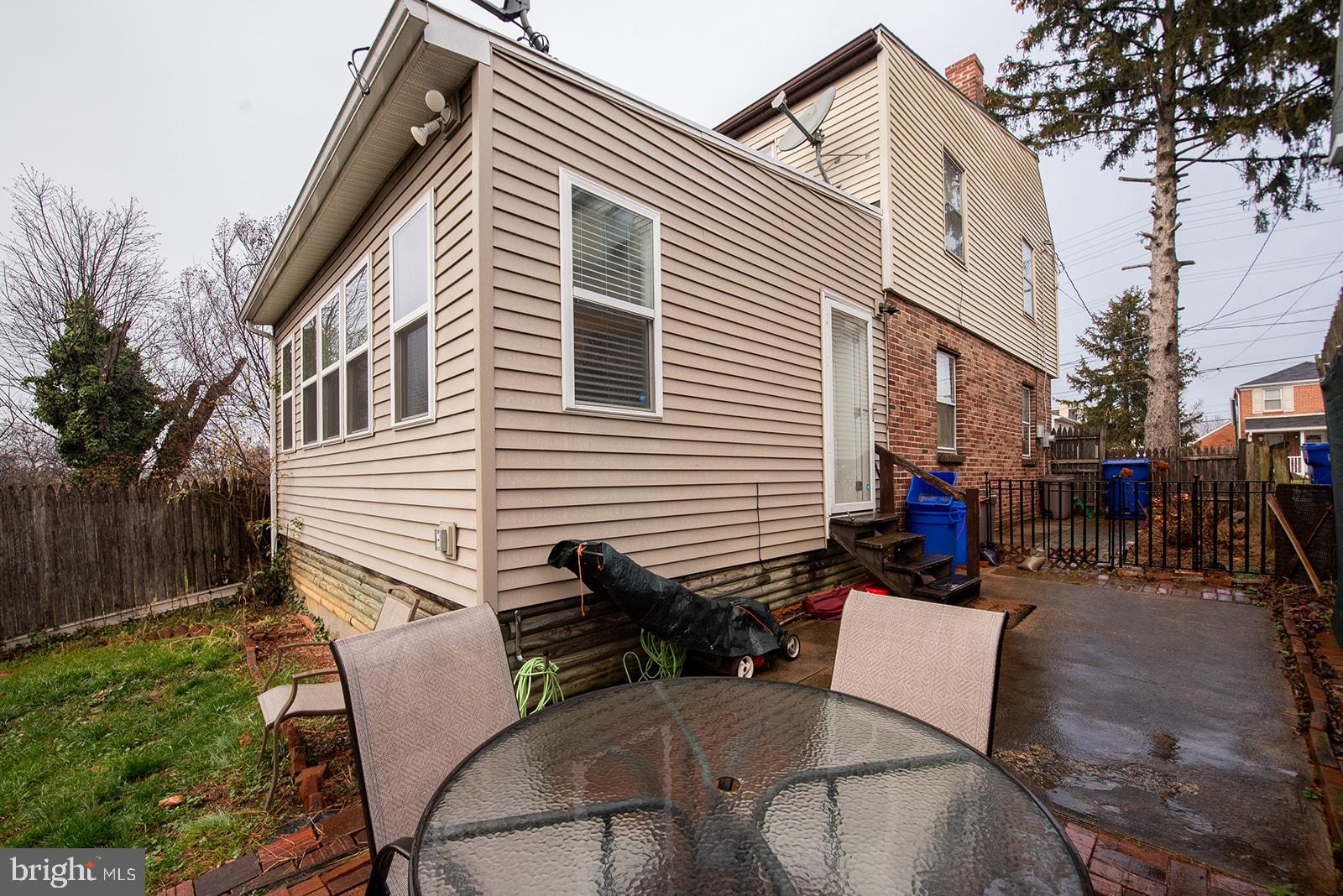 WINDSOR PARK - Residential