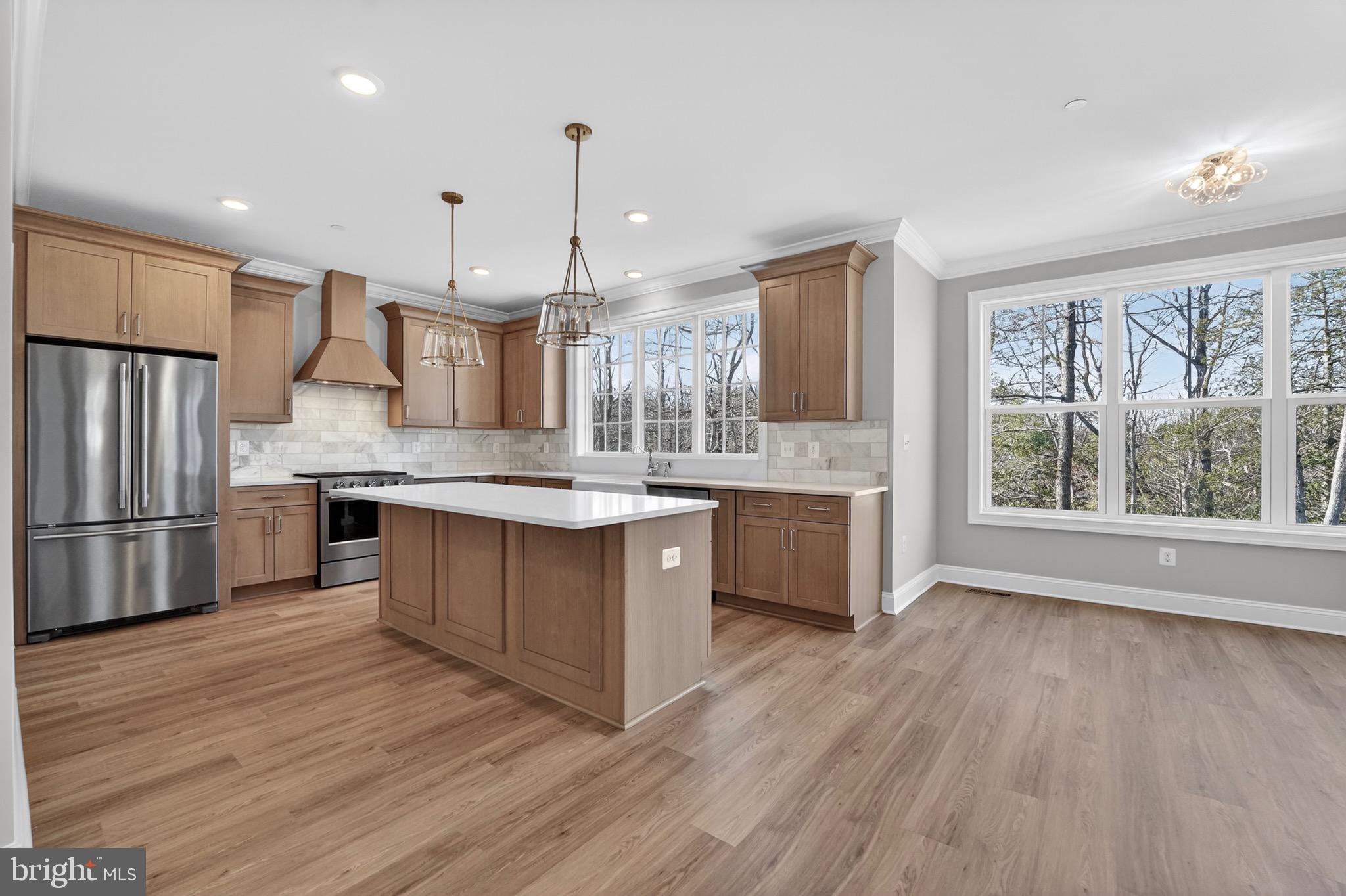 SUNRISE BEACH - Residential