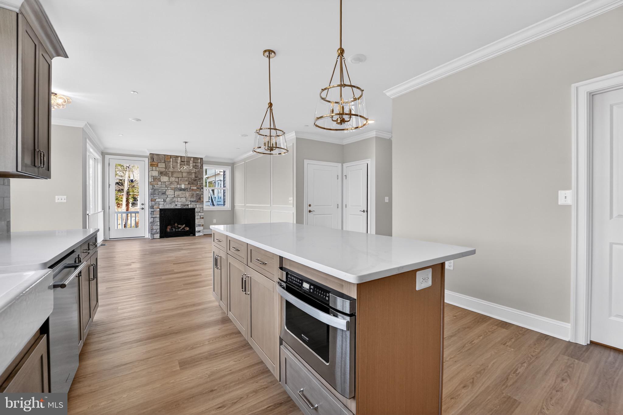 SUNRISE BEACH - Residential