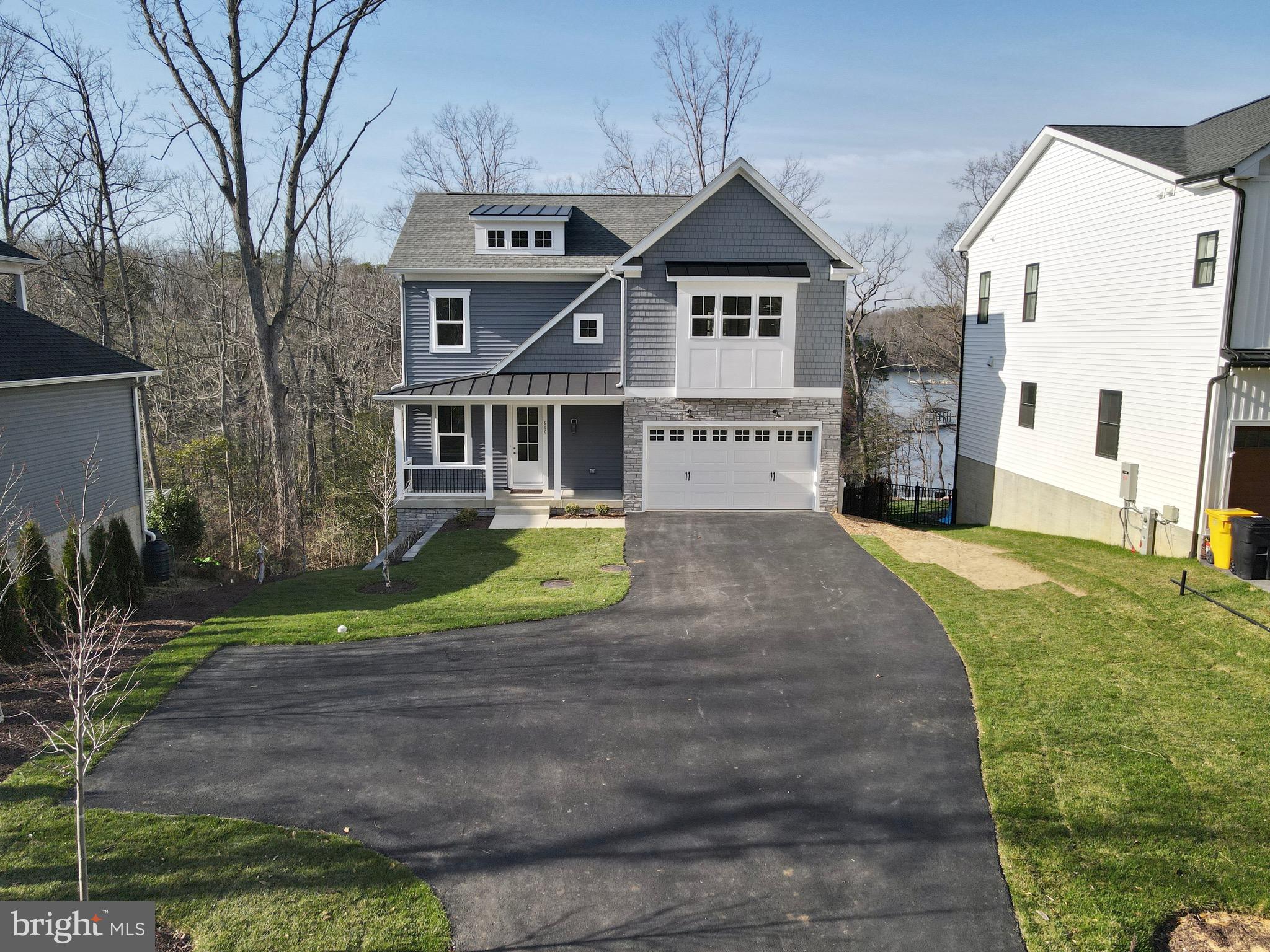 SUNRISE BEACH - Residential