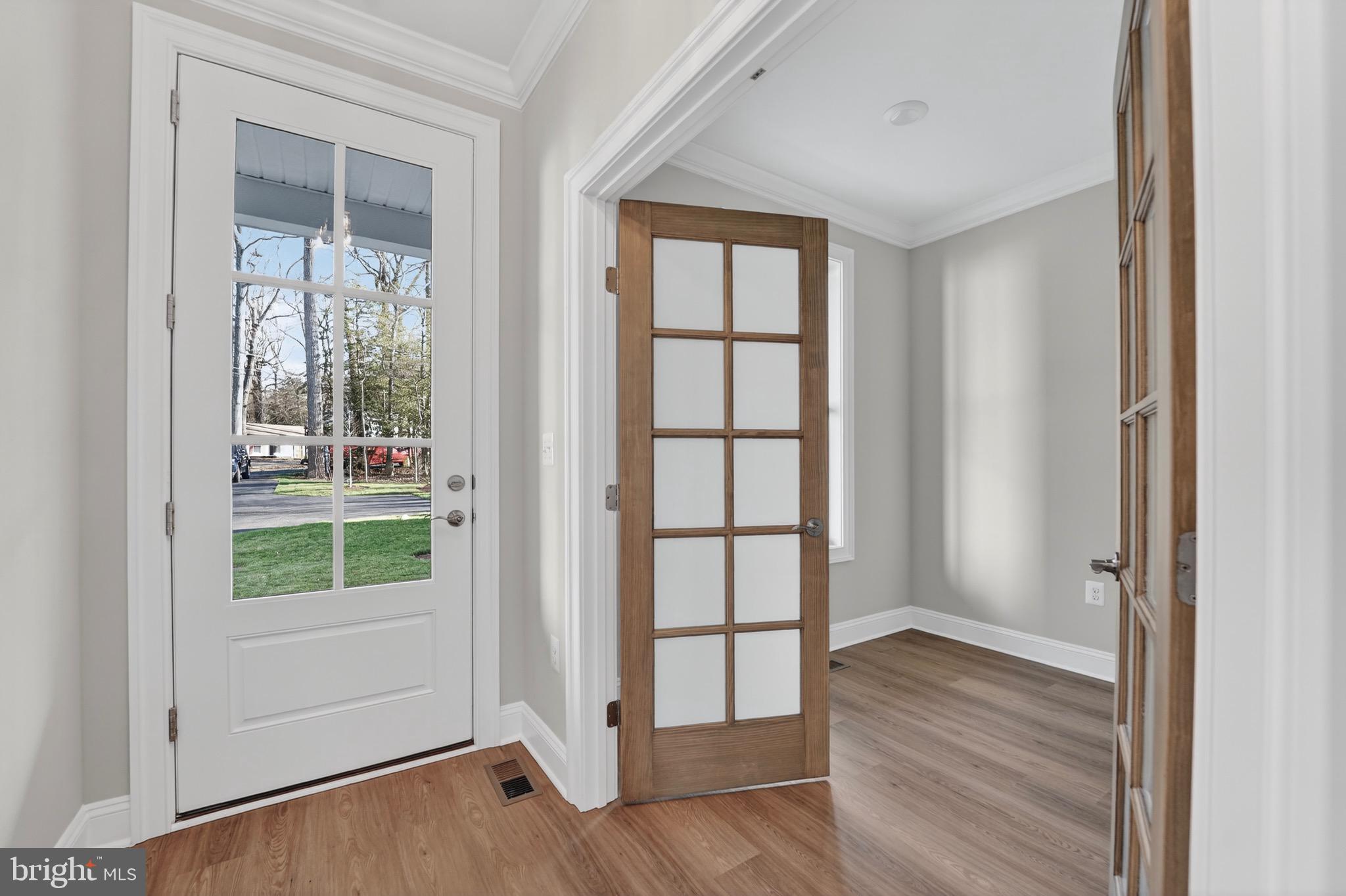 SUNRISE BEACH - Residential