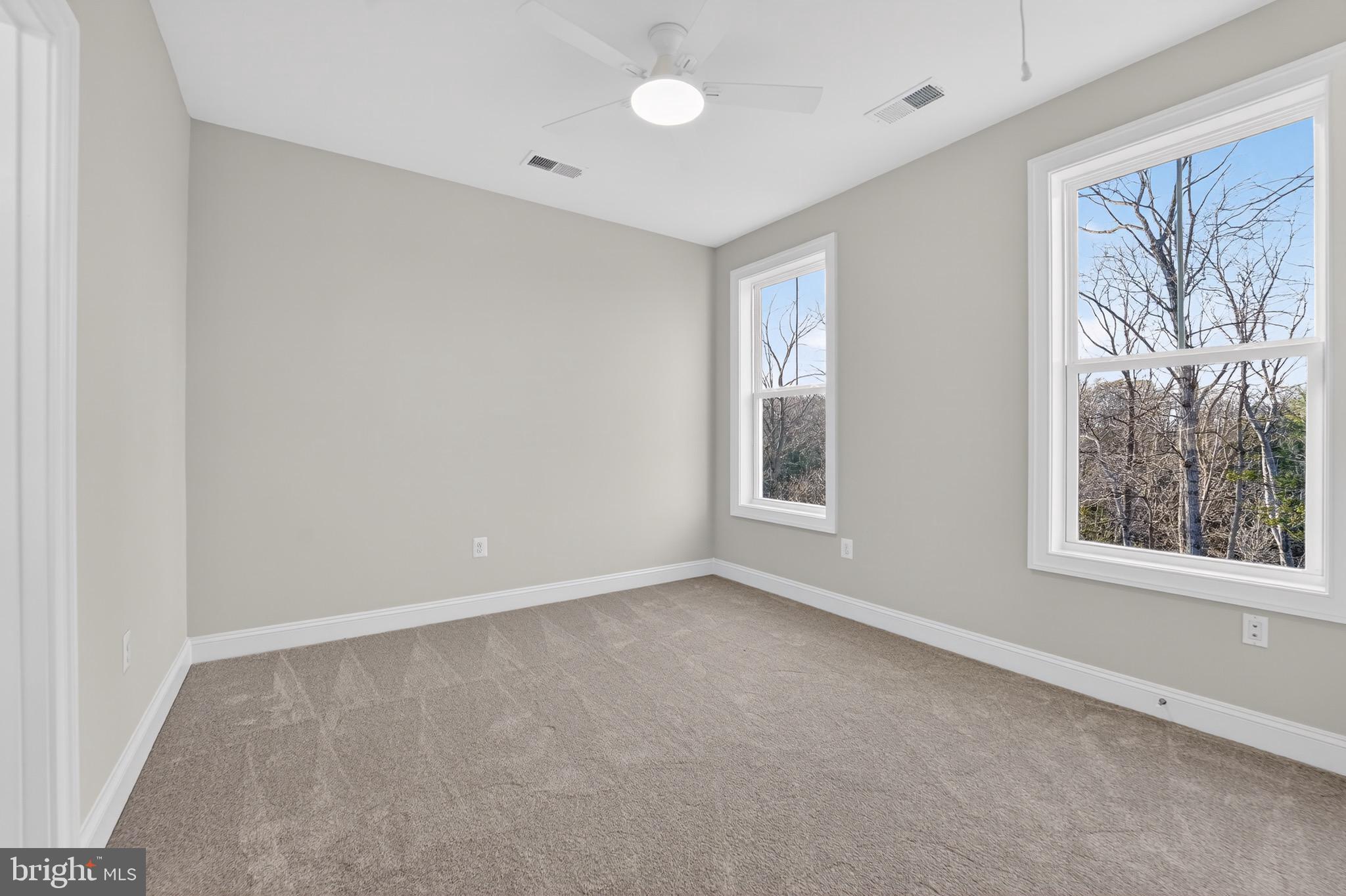 SUNRISE BEACH - Residential