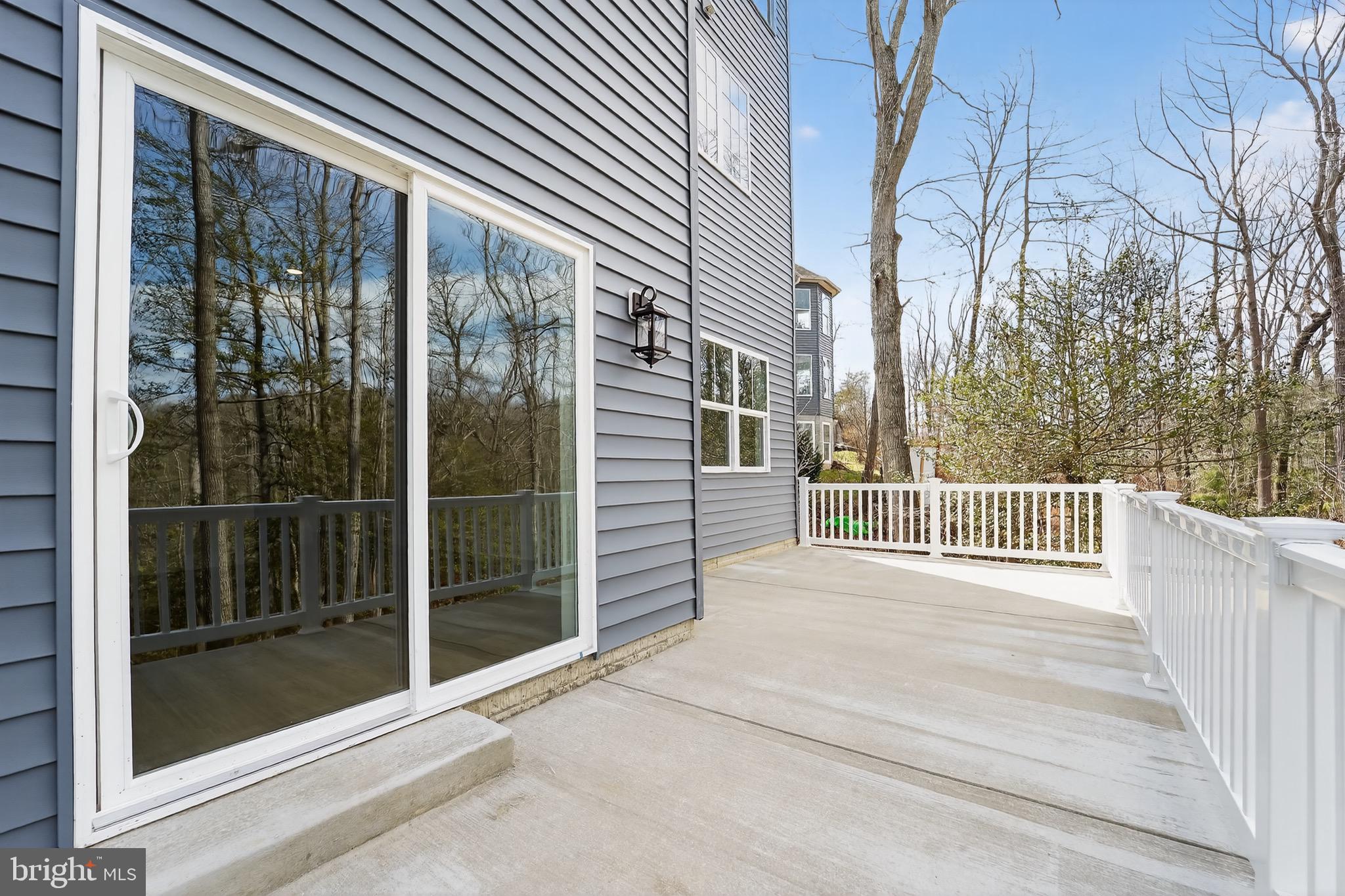 SUNRISE BEACH - Residential