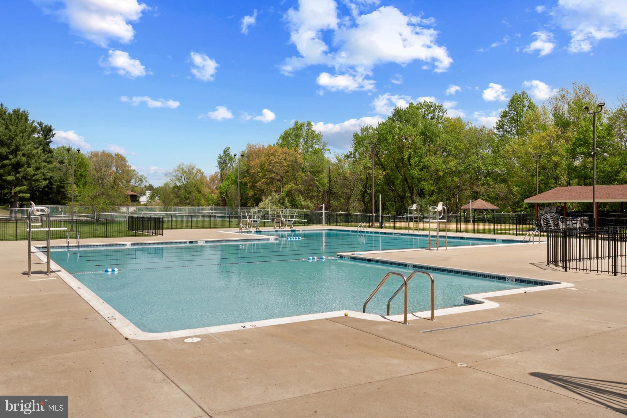 BROOKEVILLE KNOLLS - Residential