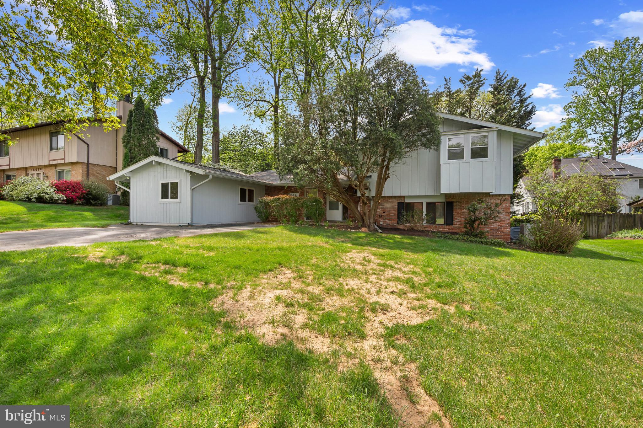 BROOKEVILLE KNOLLS - Residential