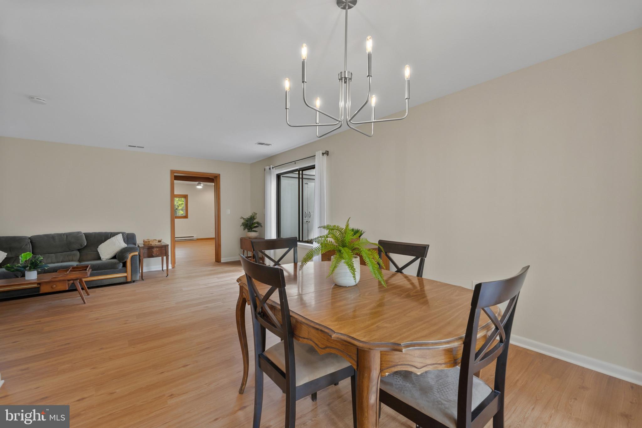 BROOKEVILLE KNOLLS - Residential