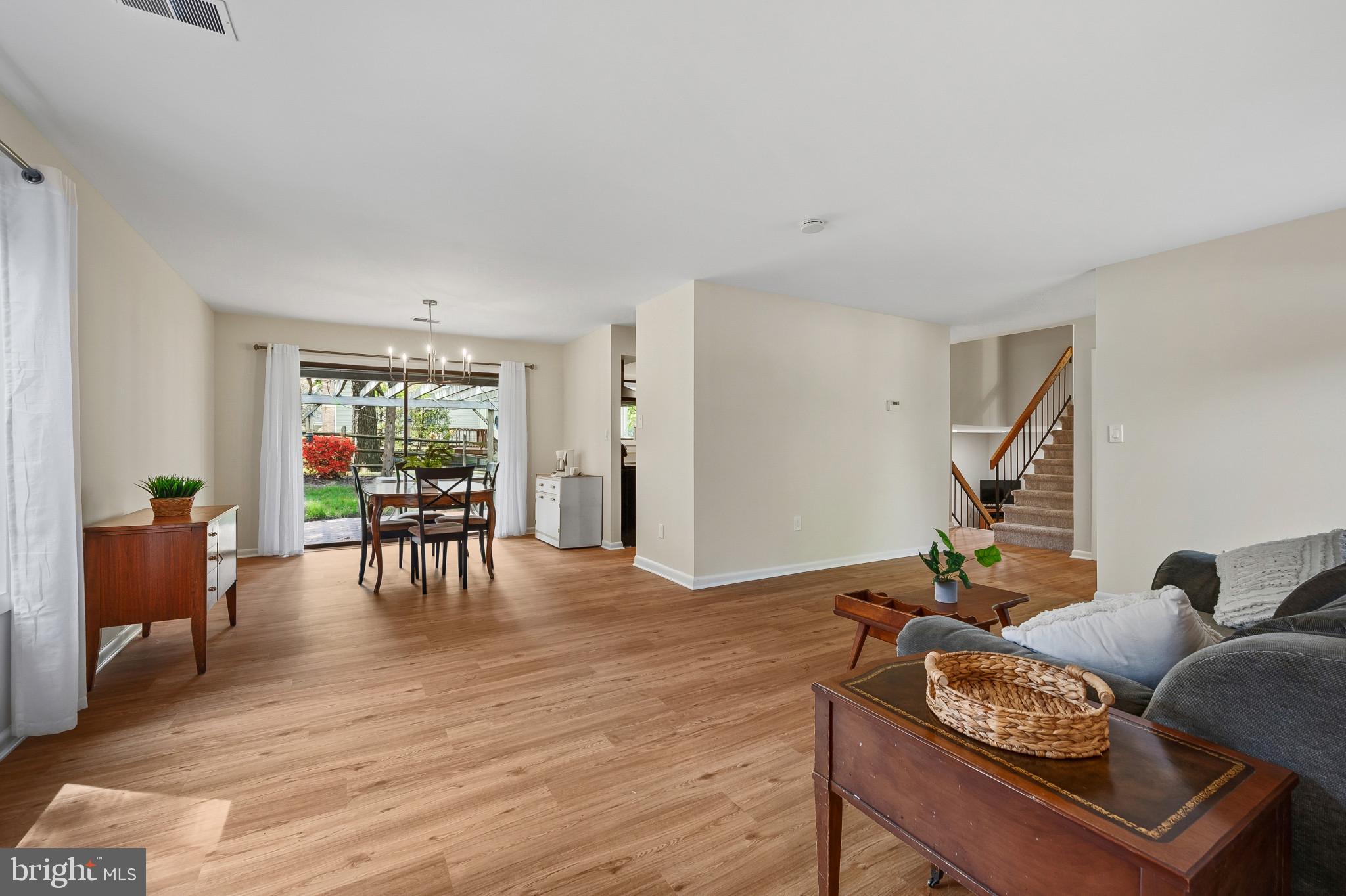 BROOKEVILLE KNOLLS - Residential