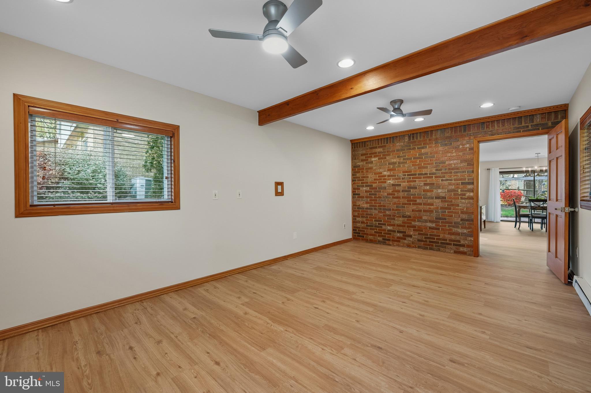 BROOKEVILLE KNOLLS - Residential