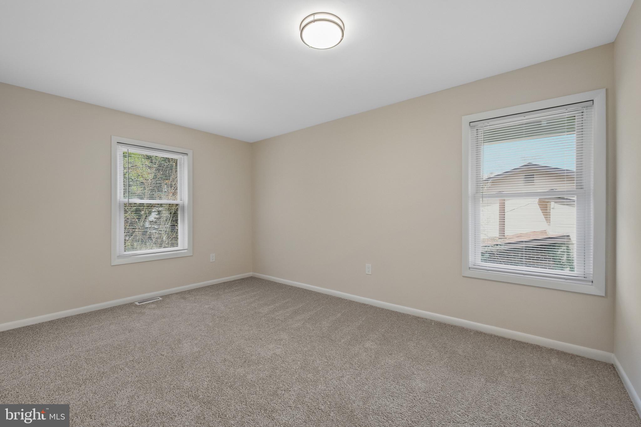 BROOKEVILLE KNOLLS - Residential