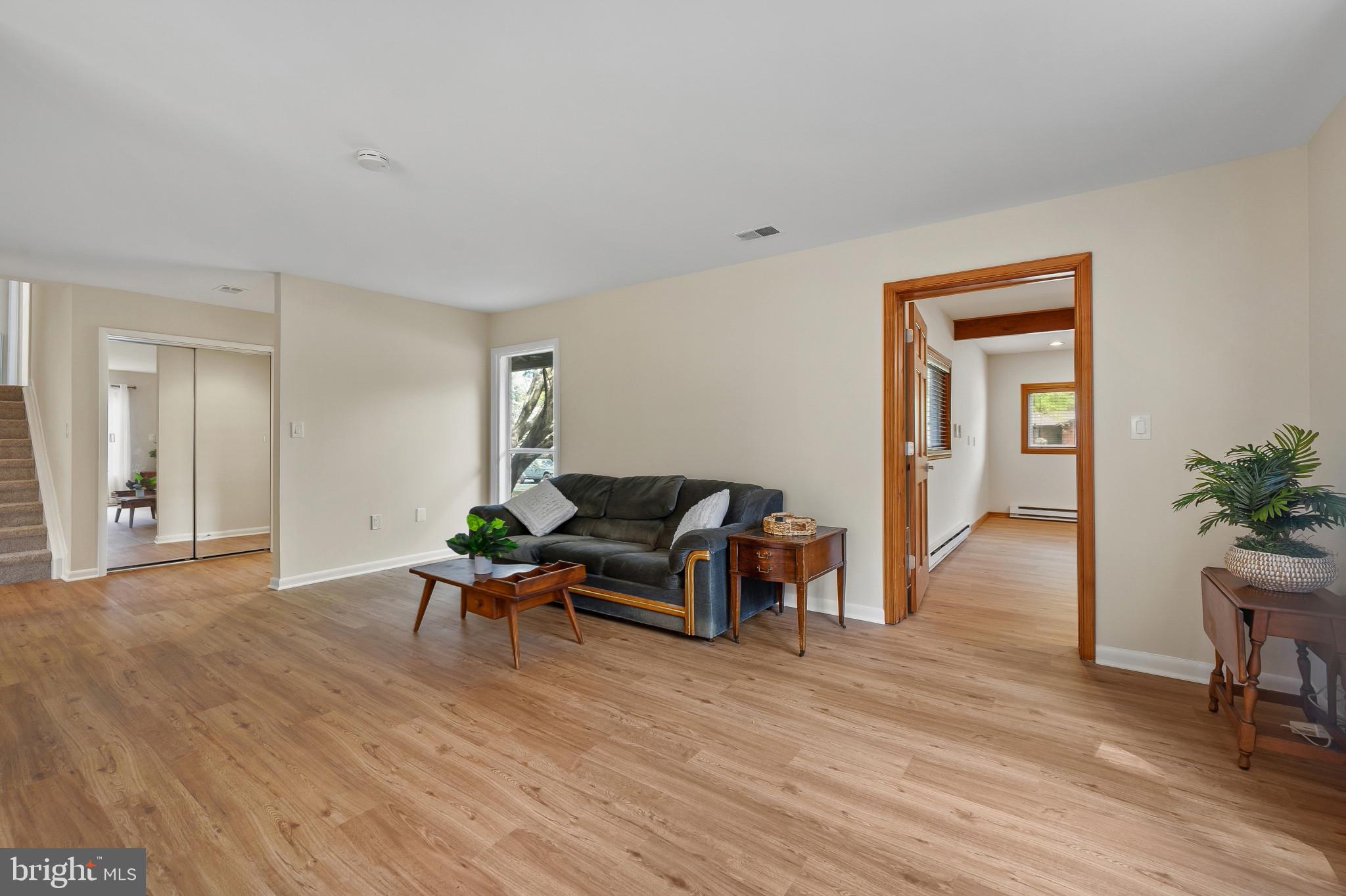 BROOKEVILLE KNOLLS - Residential