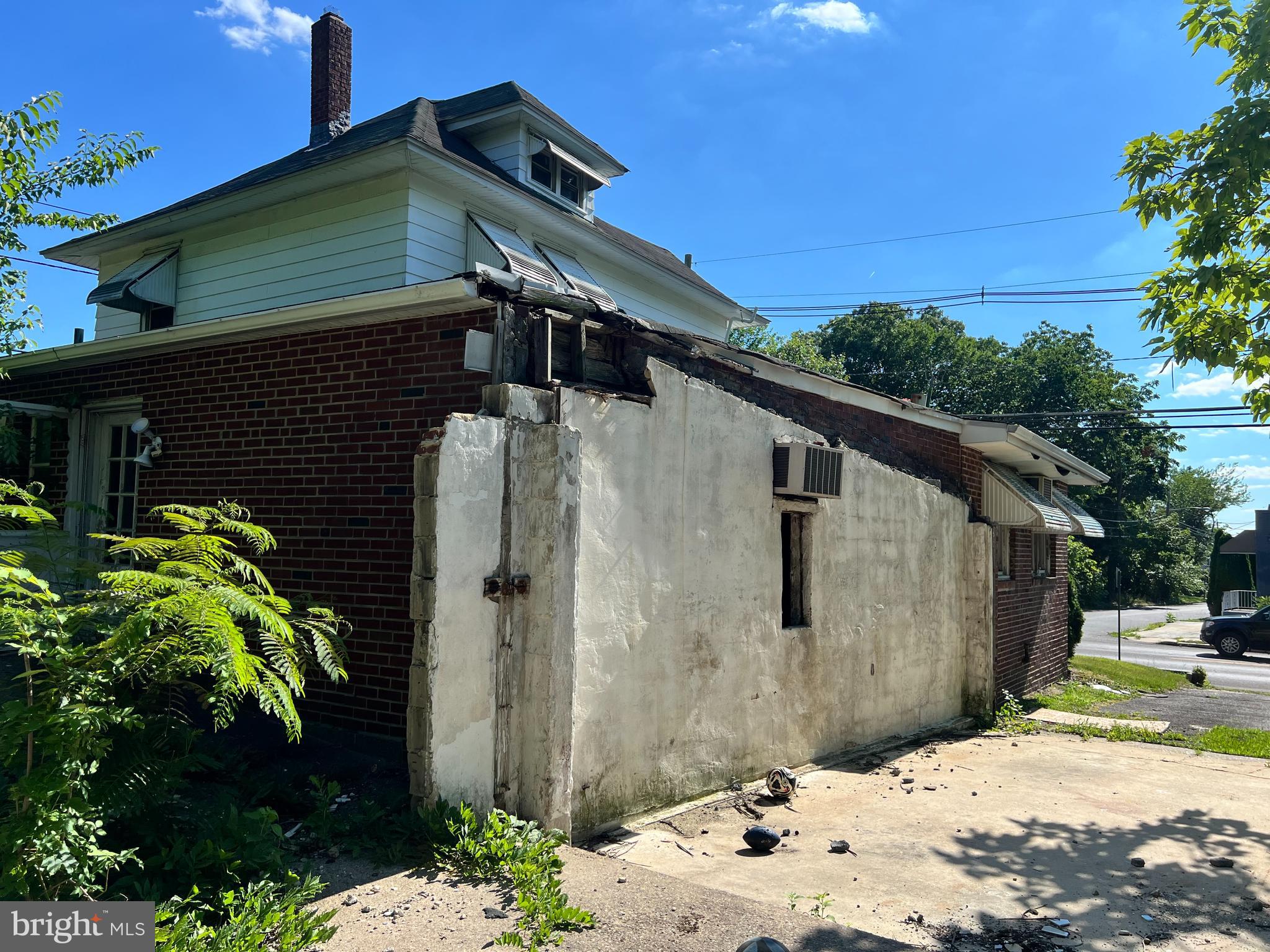219 WARWICK ROAD