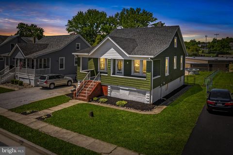 Photo of 112 Linhigh Avenue, BALTIMORE, MD 21236 (MLS # MDBC2161954)