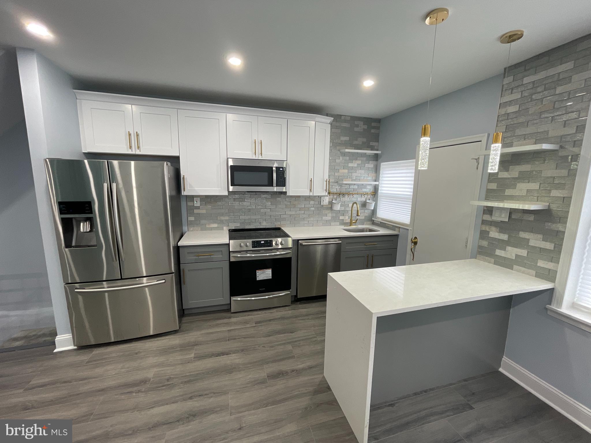 COBBS CREEK - Residential