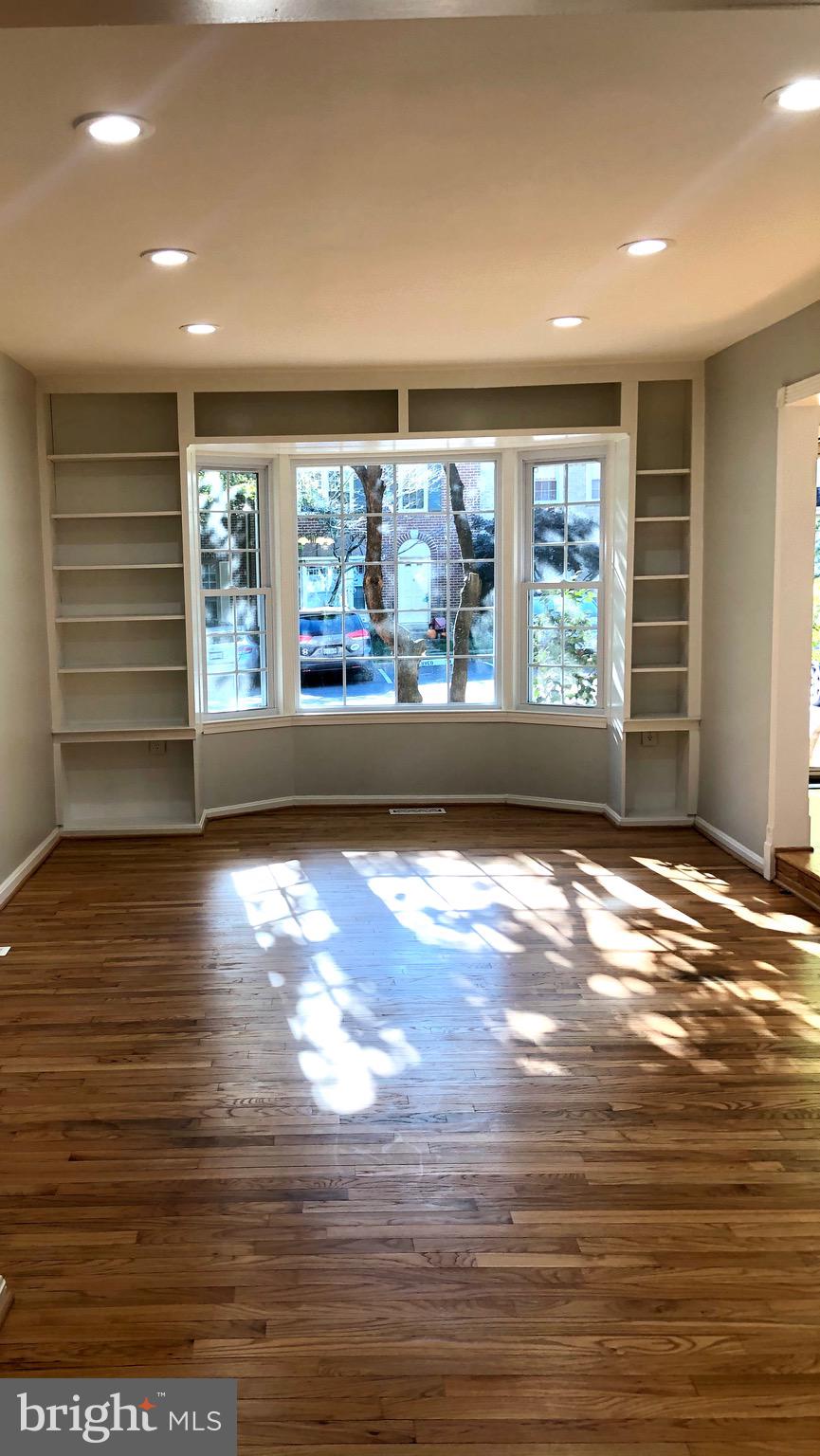 CROWNLEIGH - Residential Lease