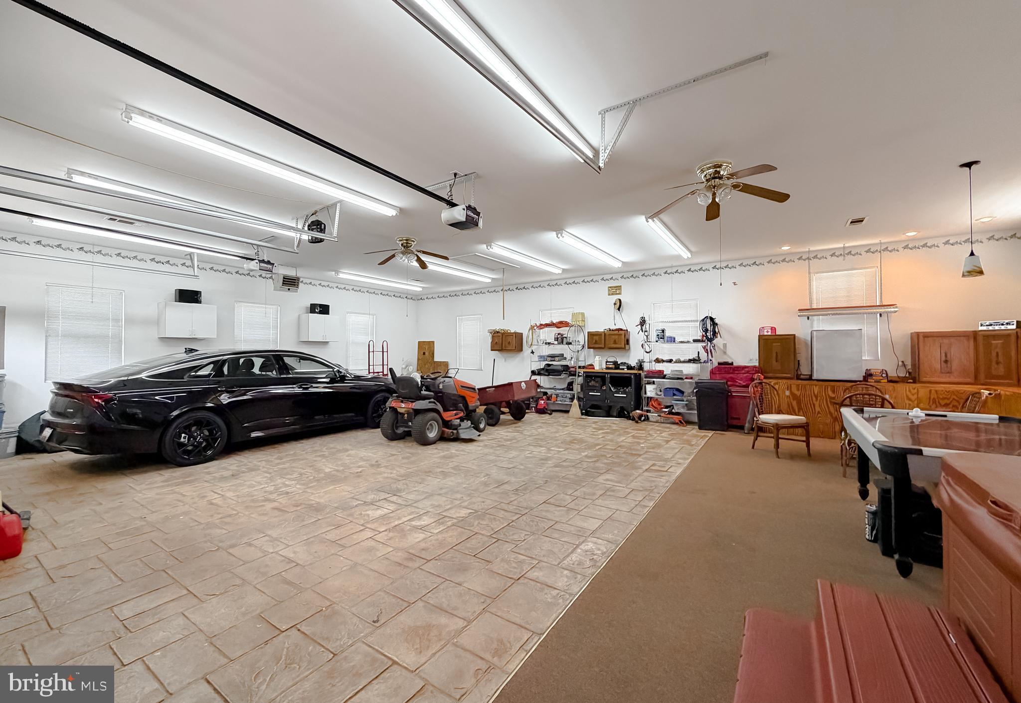 CHAPEL HILLS ESTATES - Residential