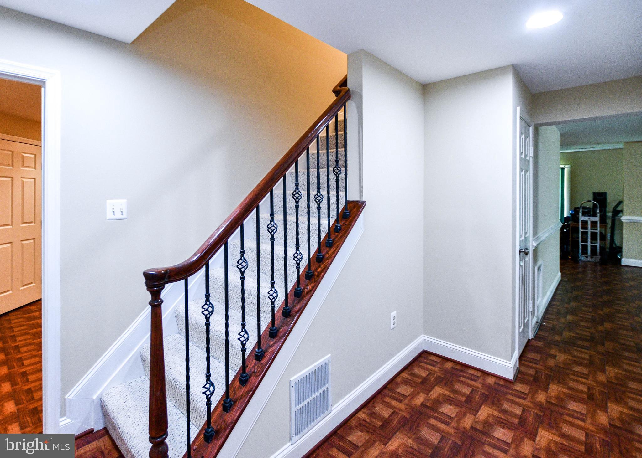 CHELTENHAM WOODS - Residential