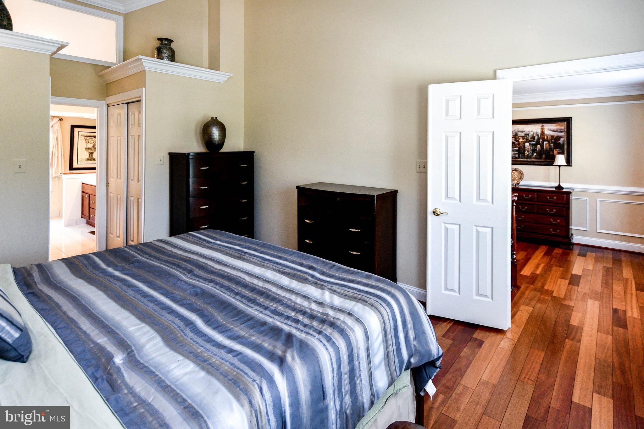 CHELTENHAM WOODS - Residential