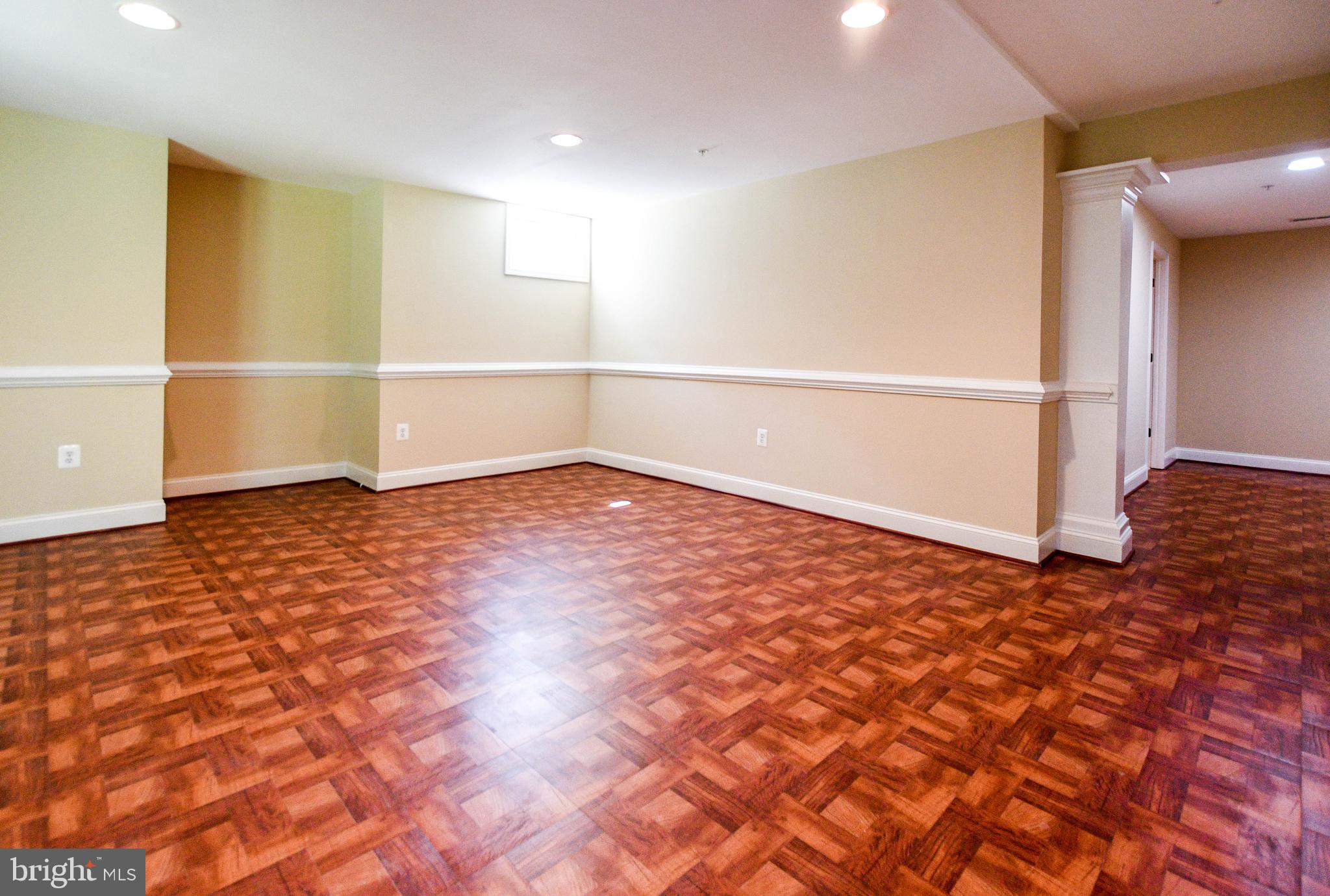 CHELTENHAM WOODS - Residential