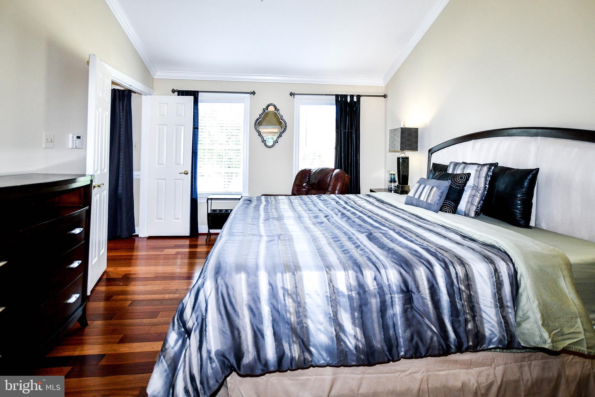 CHELTENHAM WOODS - Residential