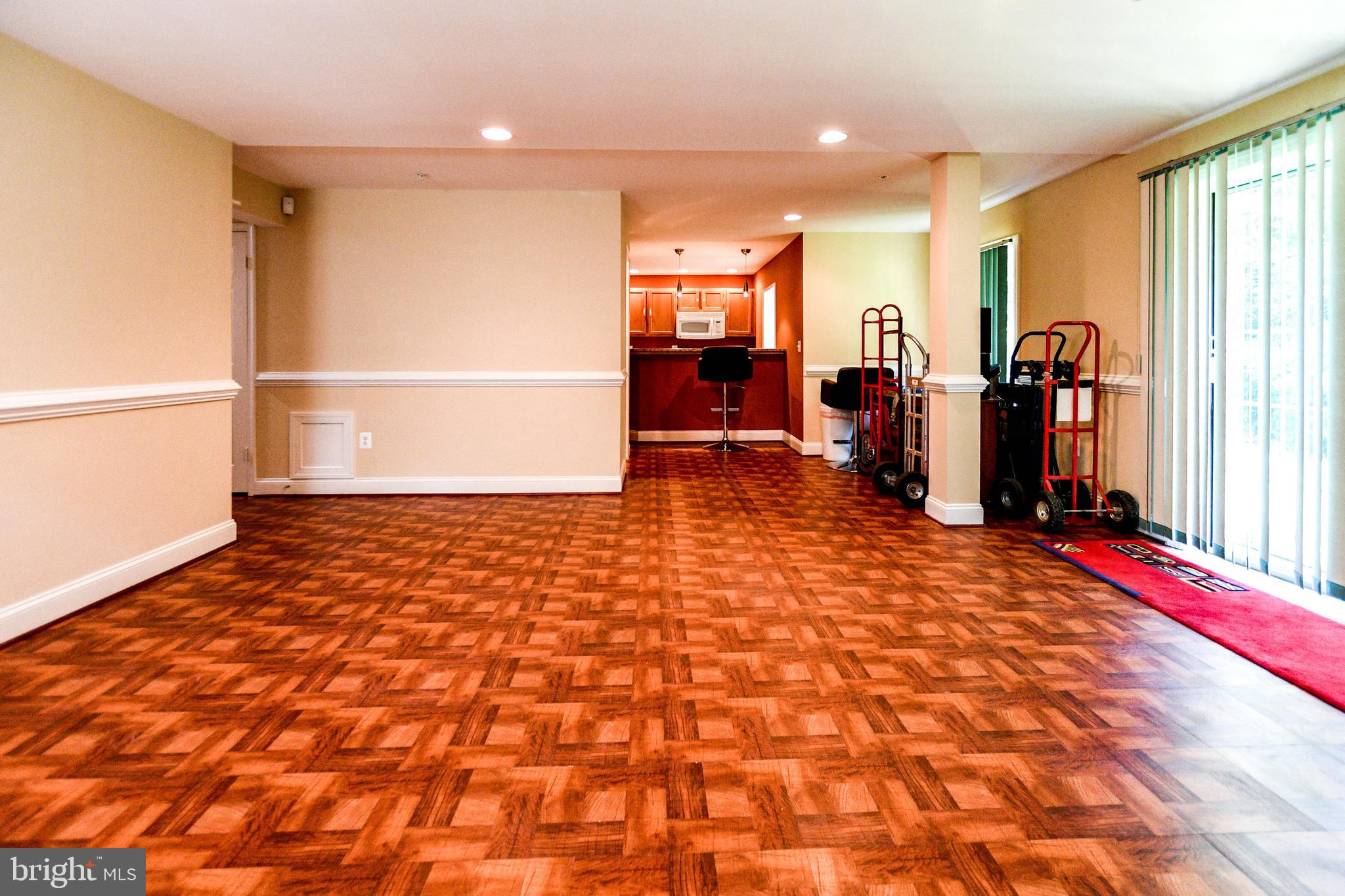 CHELTENHAM WOODS - Residential