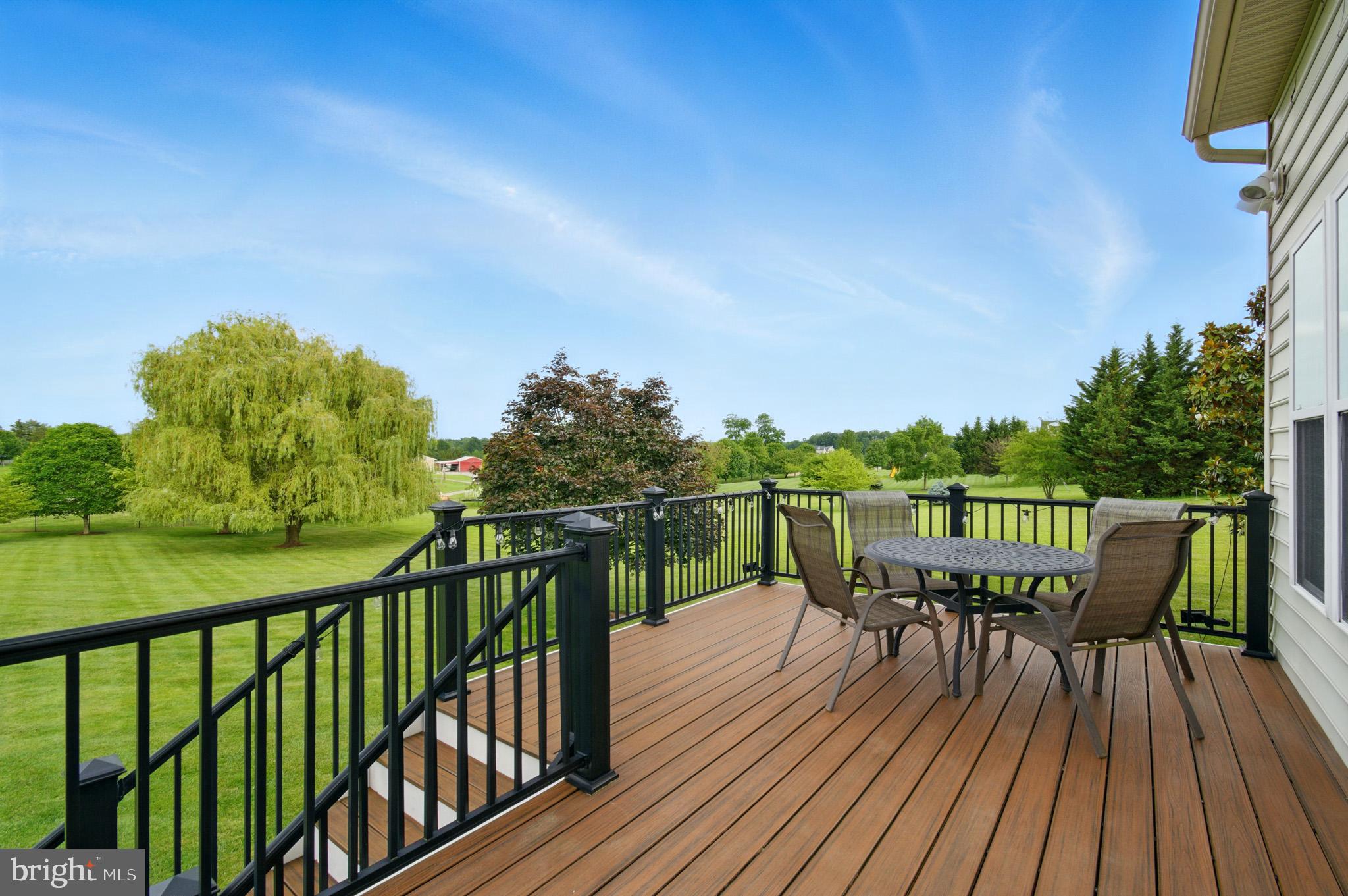 THE WARFIELDS II - Residential