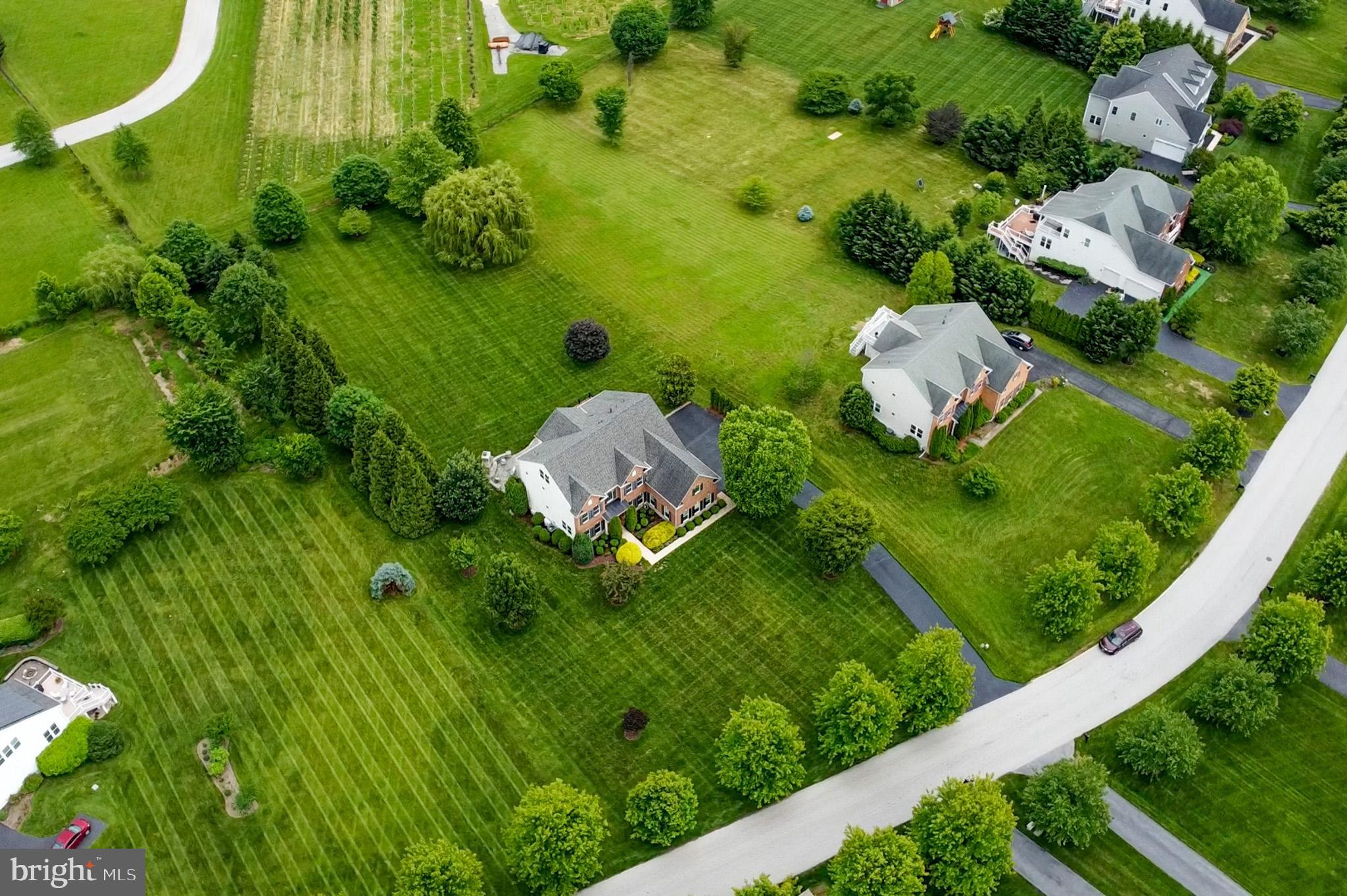 THE WARFIELDS II - Residential