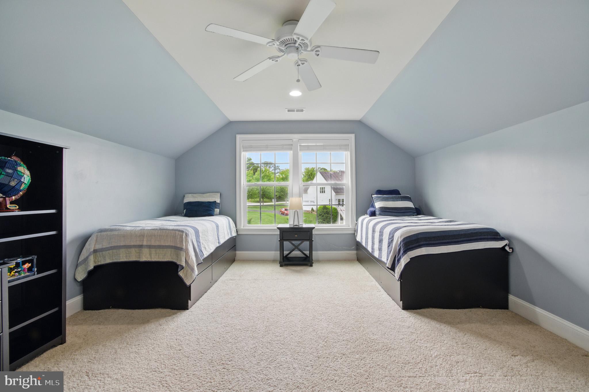 THE WARFIELDS II - Residential