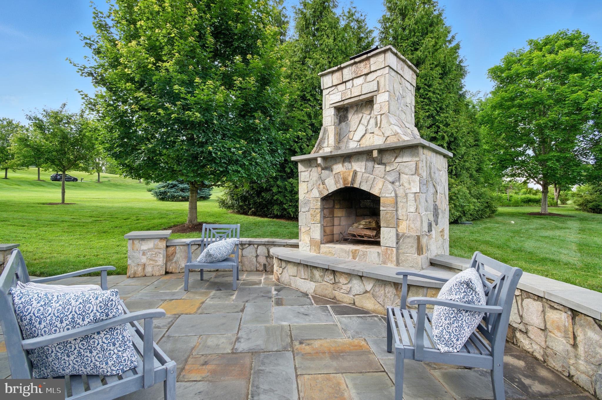 THE WARFIELDS II - Residential