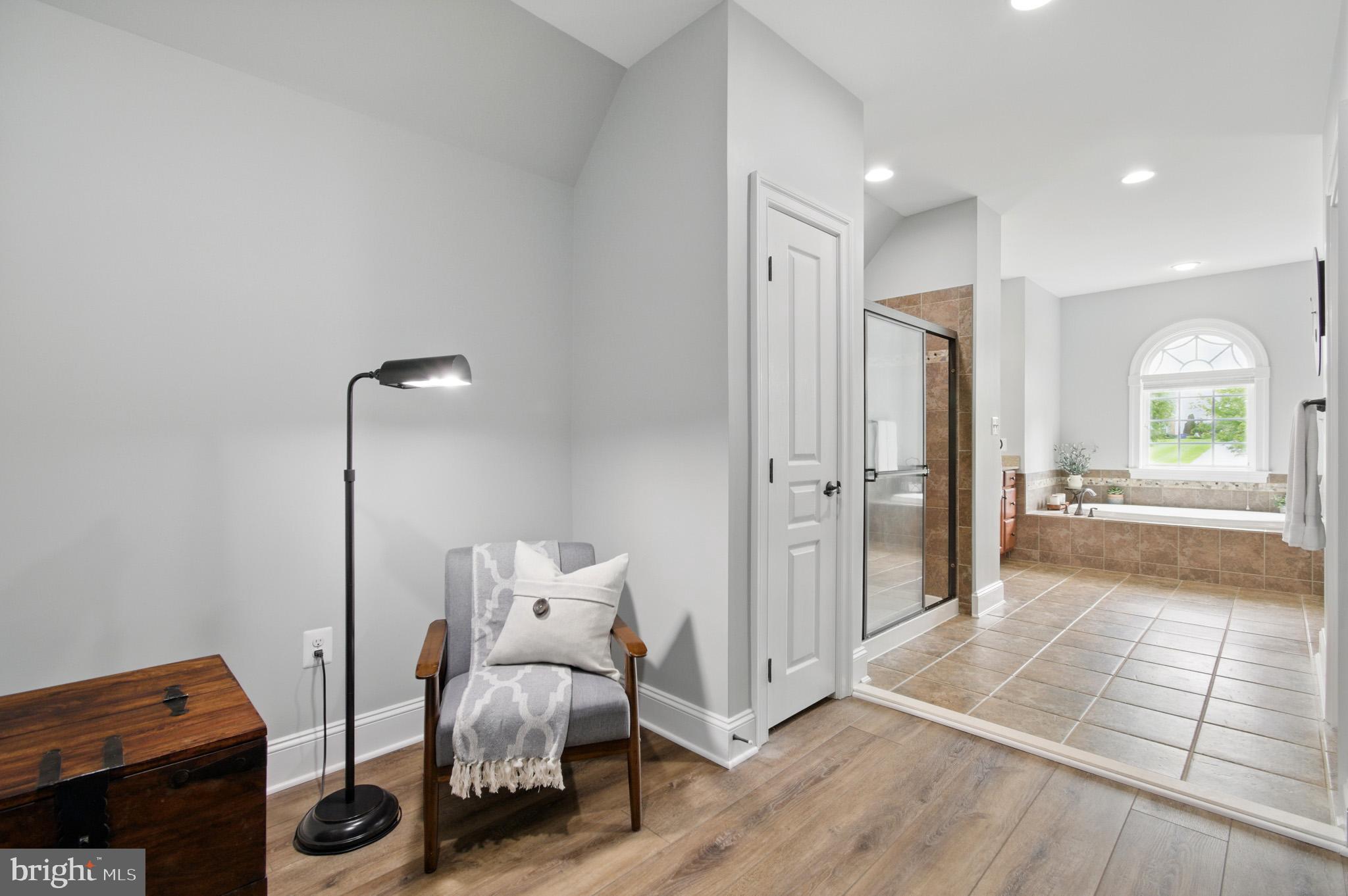 THE WARFIELDS II - Residential