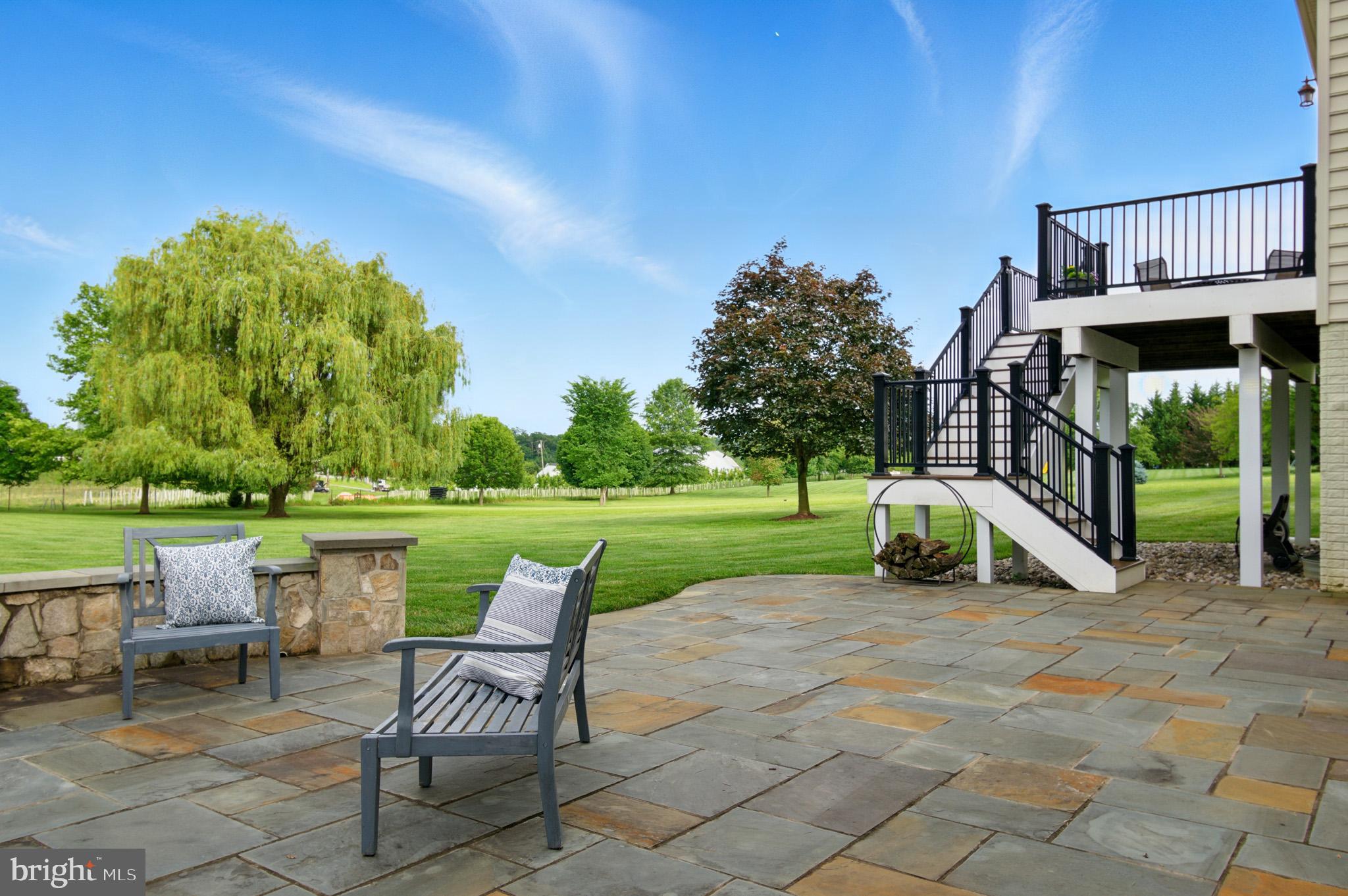 THE WARFIELDS II - Residential