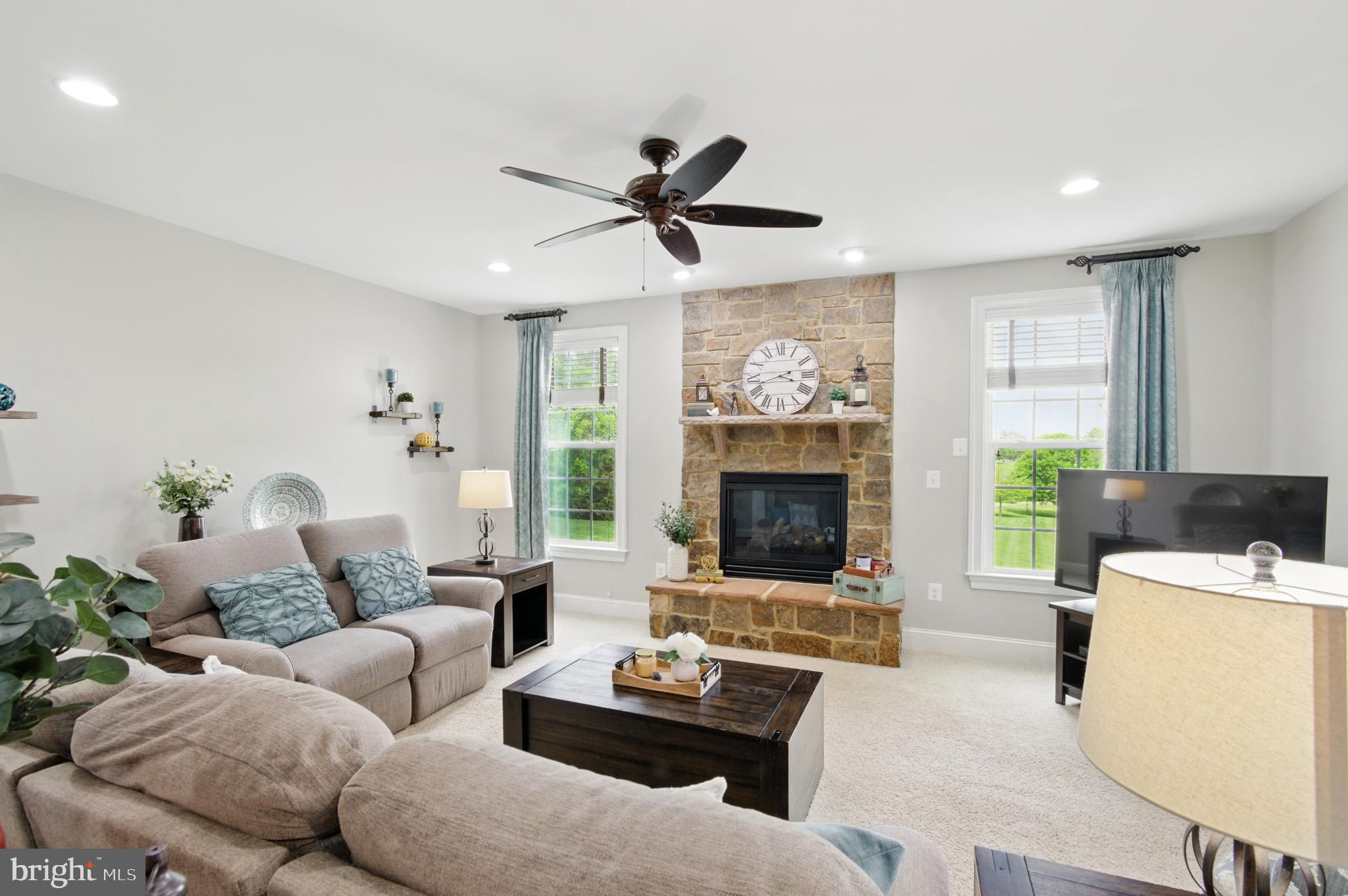 THE WARFIELDS II - Residential