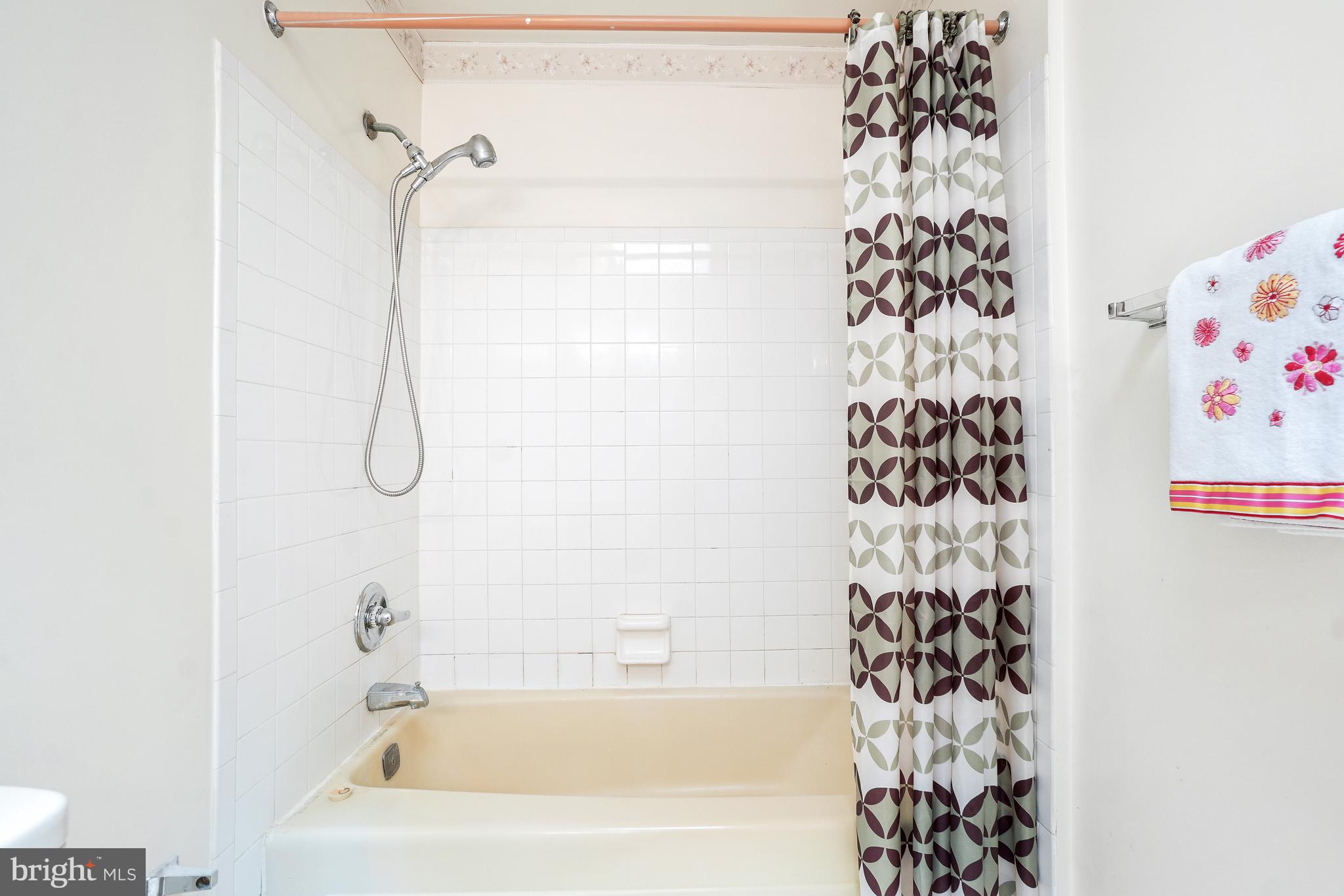 DEVON HILLS CONDO - Residential