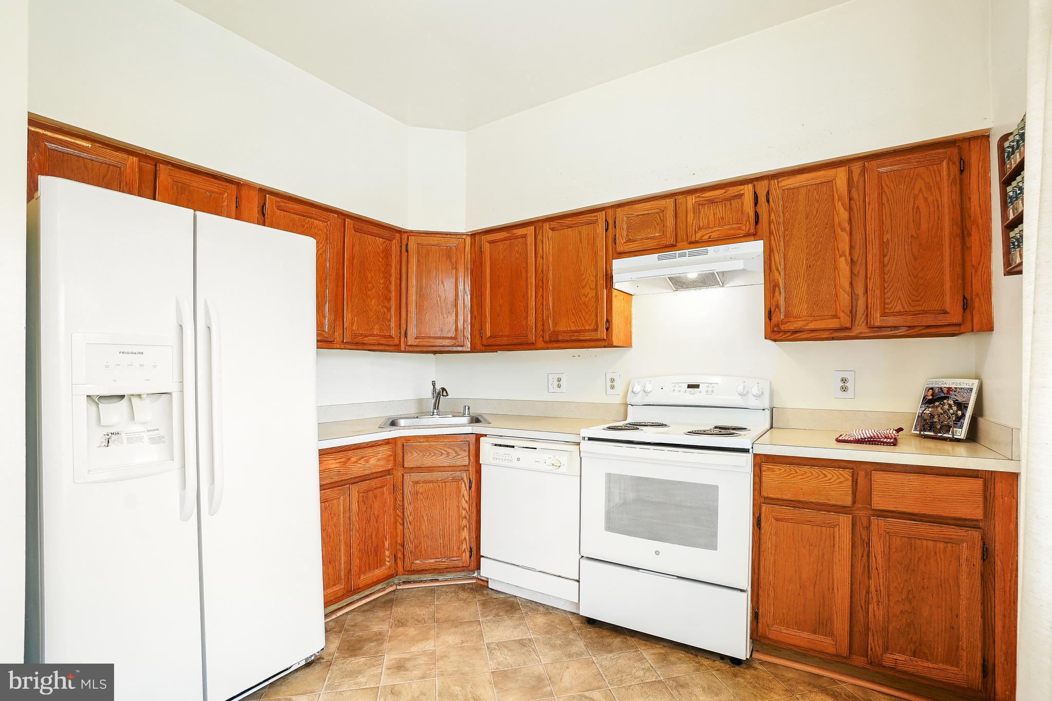 DEVON HILLS CONDO - Residential