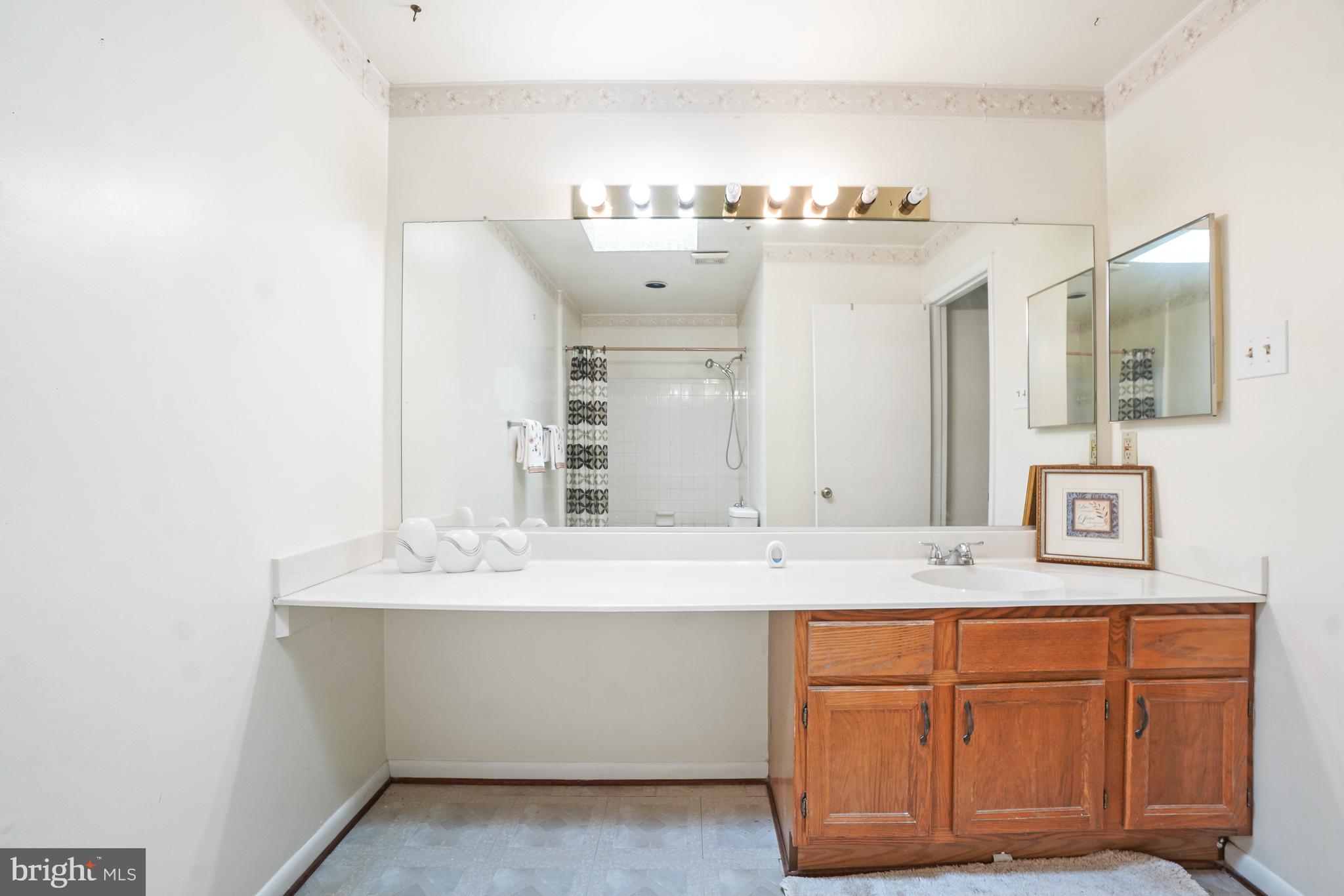 DEVON HILLS CONDO - Residential