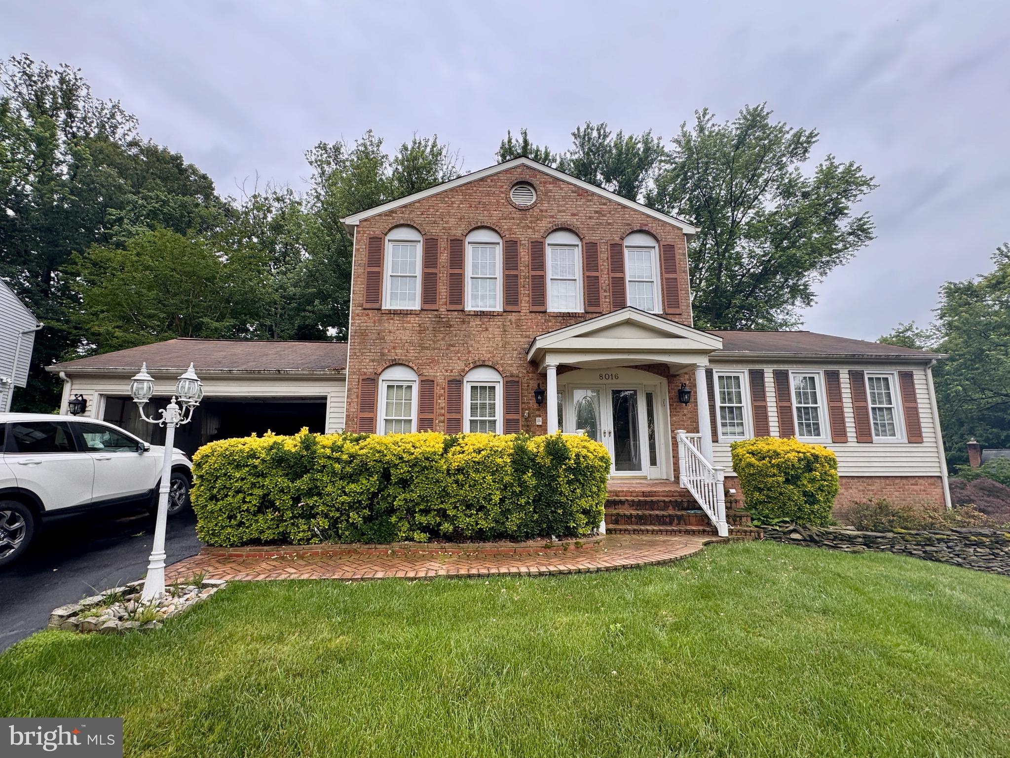 8016 ROCKWOOD COURT