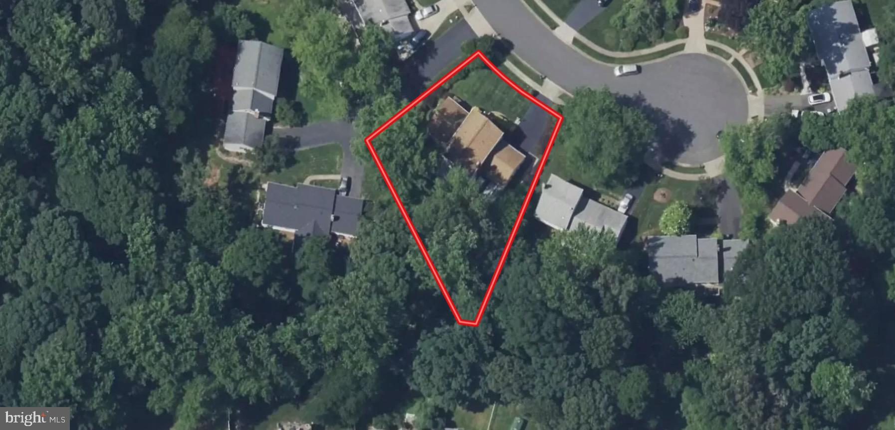 8016 ROCKWOOD COURT