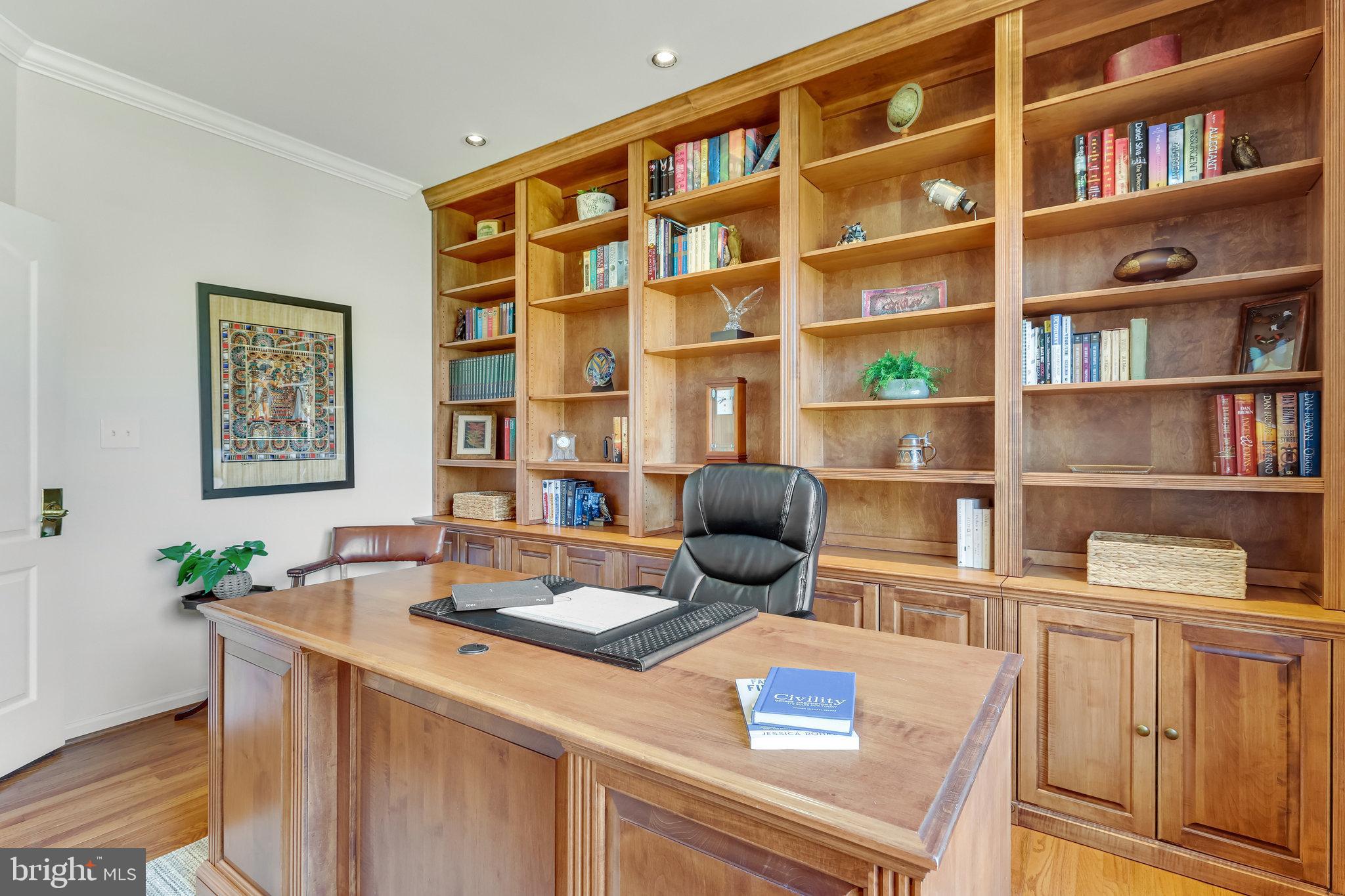 OAKTON RIDGE - Residential