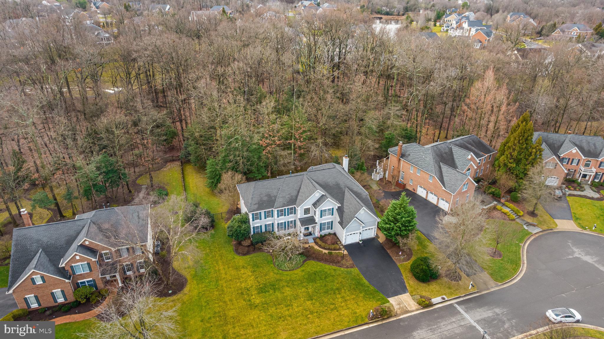 OAKTON RIDGE - Residential