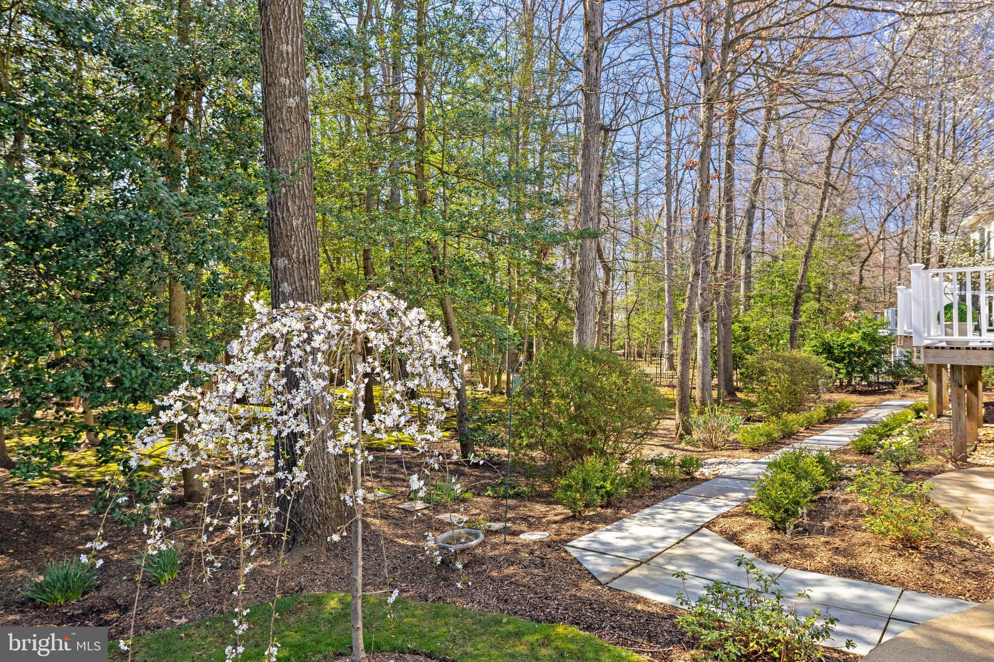 OAKTON RIDGE - Residential