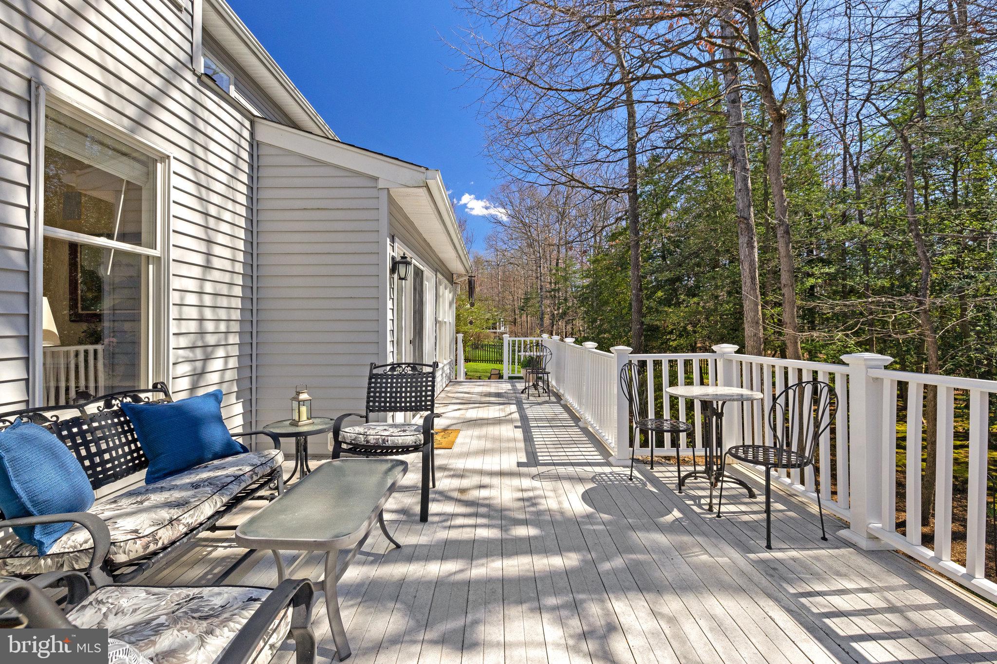 OAKTON RIDGE - Residential