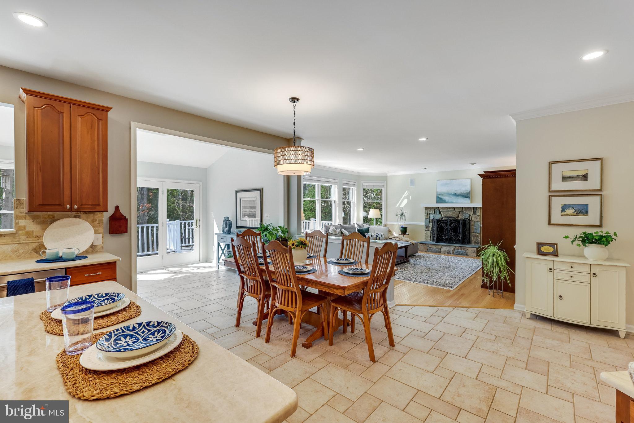 OAKTON RIDGE - Residential