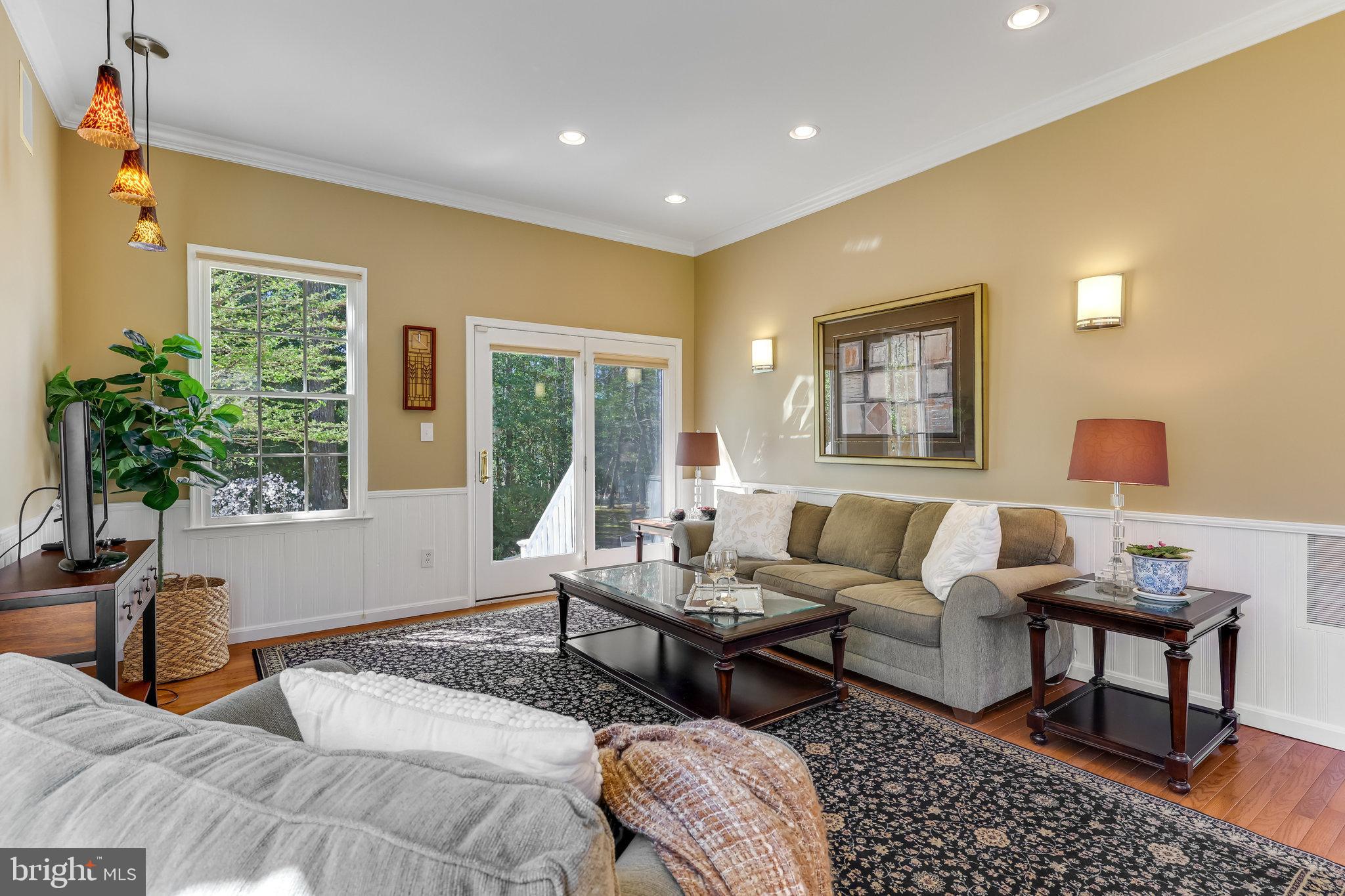 OAKTON RIDGE - Residential