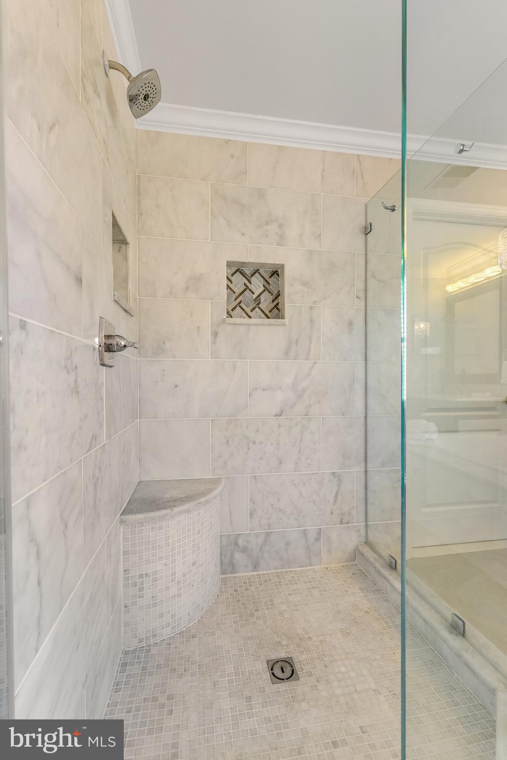 OAKTON RIDGE - Residential